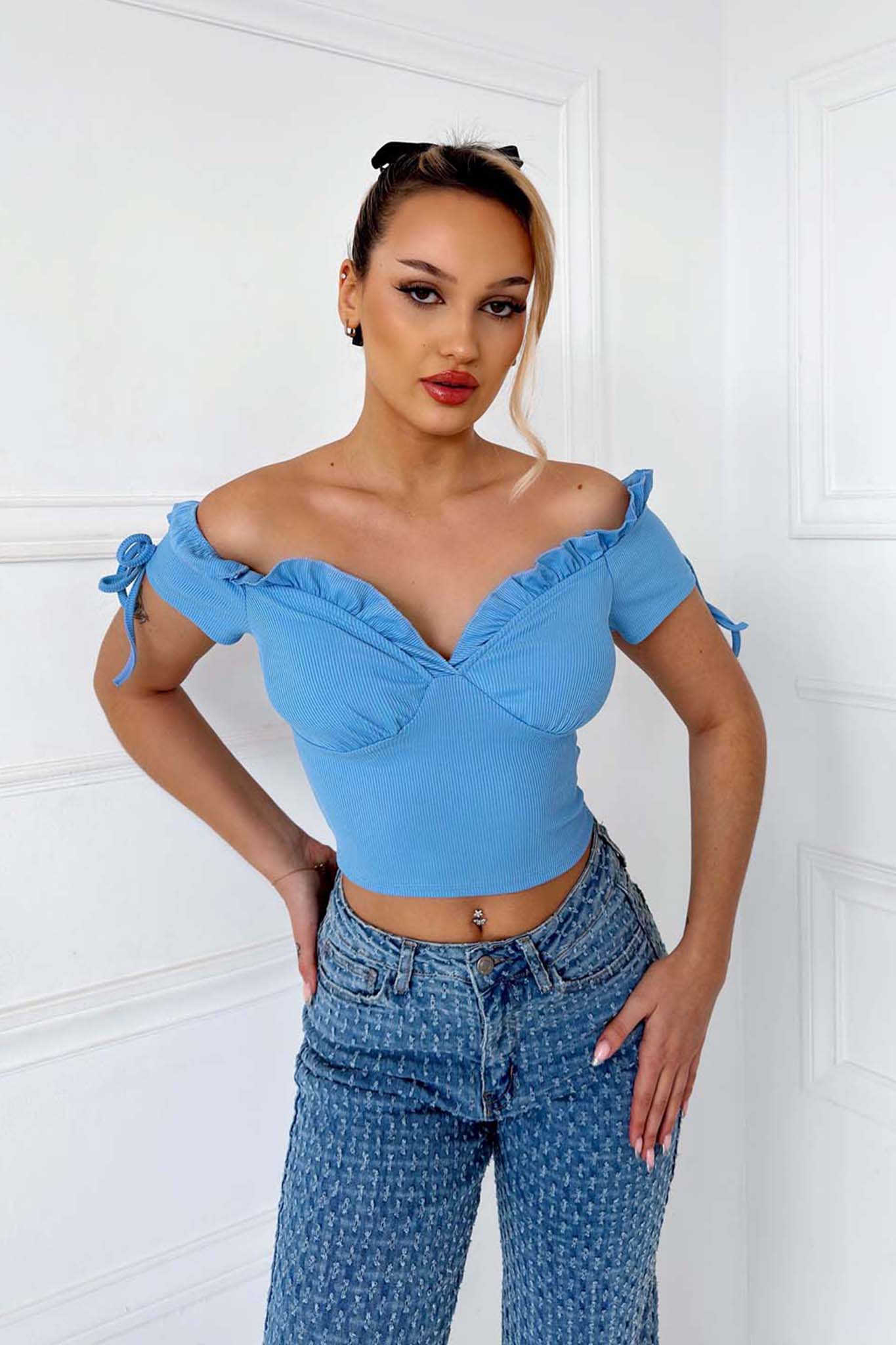 HOT DEALS Evelyn crop top σιελ