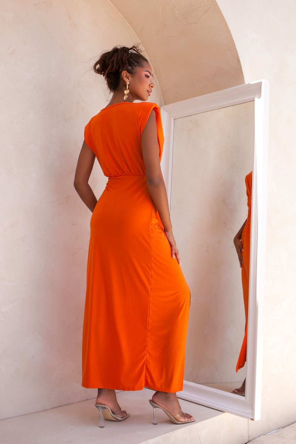 Insignia midi φόρεμα εφαρμοστό με βαθύ ντεκολτέ πορτοκαλί
