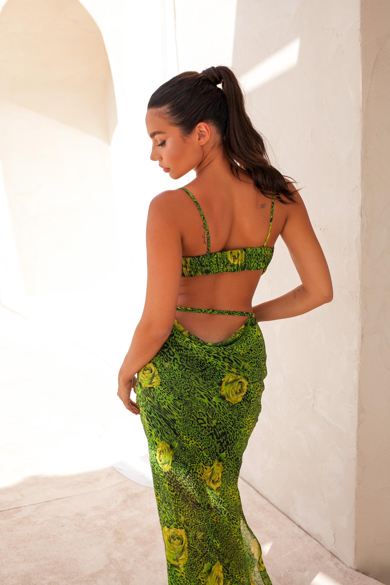 Naxos σετ τοπ - φούστα μουσελίνα φλοραλ με animal print πράσινο - Image 4