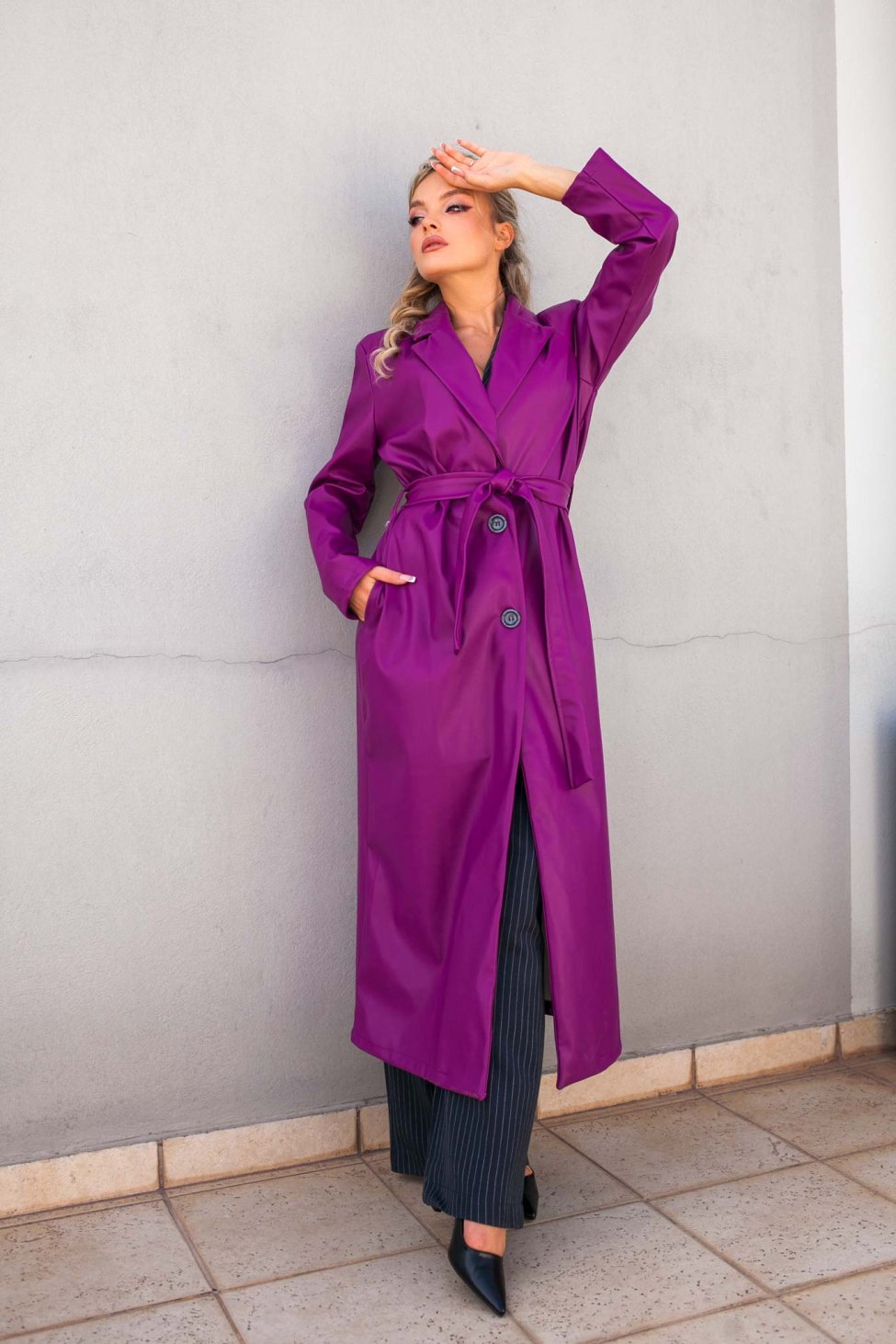 Anais μακρία καπαρντίνα από οικολογικό δέρμα magenta