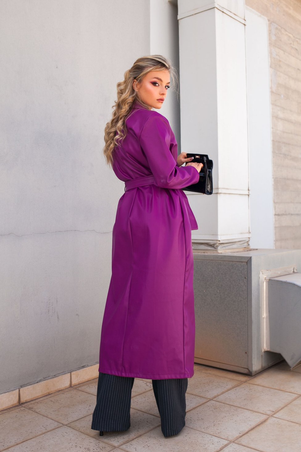 Anais μακρία καπαρντίνα από οικολογικό δέρμα magenta