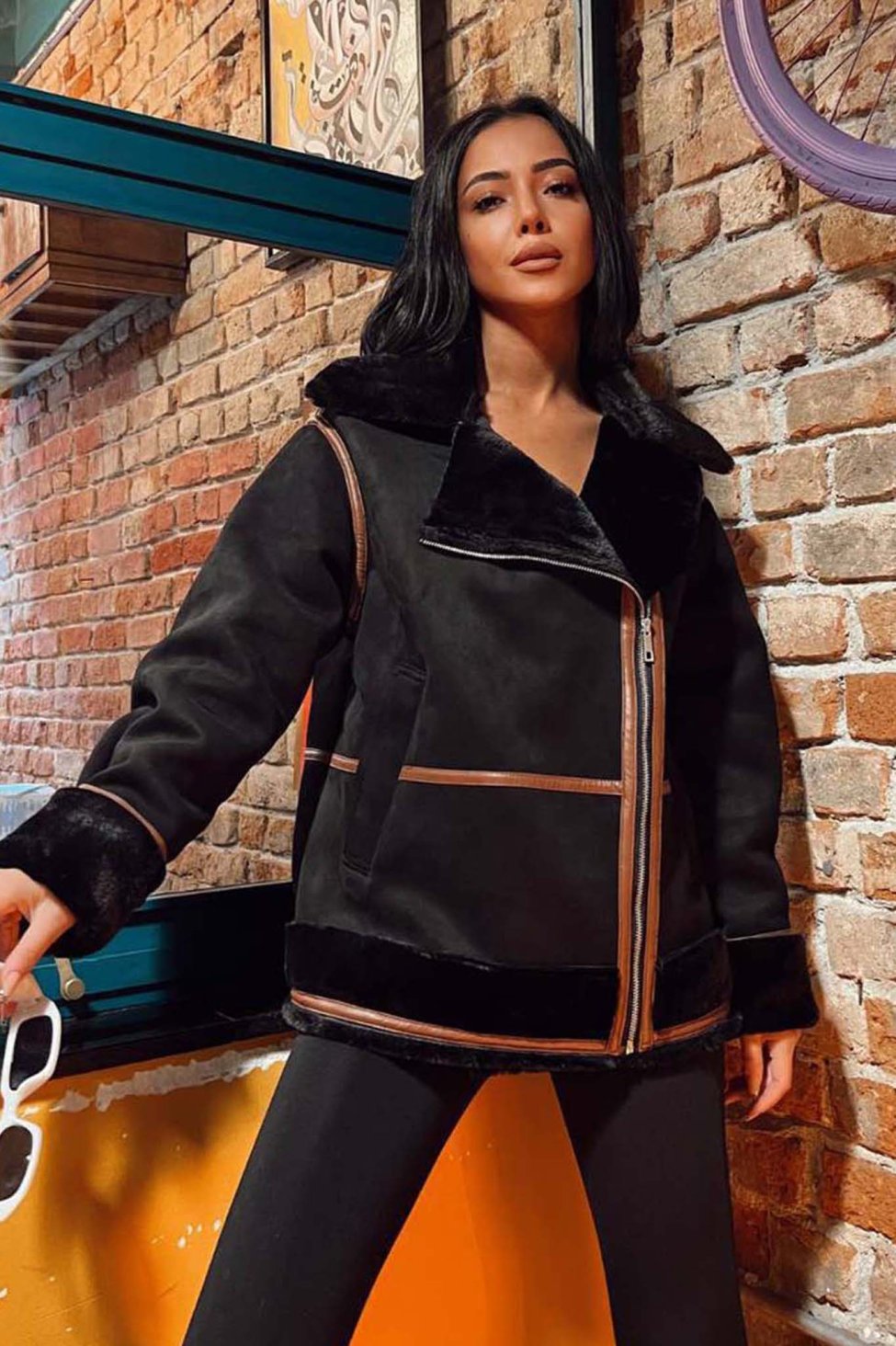 Urge jacket απο οικολογικό σουέντ δέρμα και γούνα μαύρο