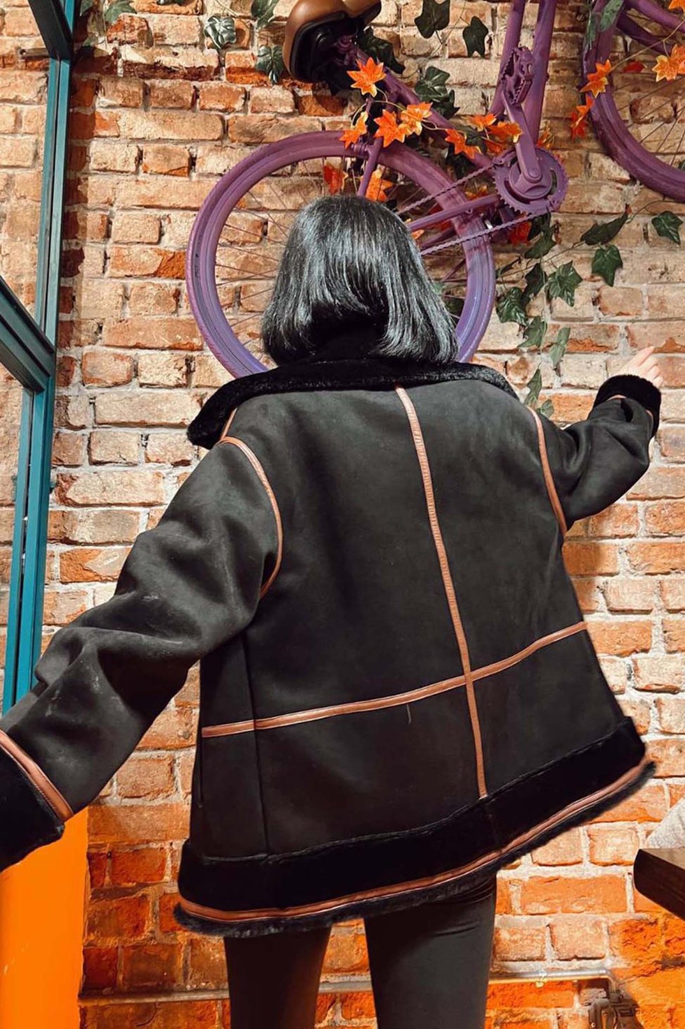 Urge jacket απο οικολογικό σουέντ δέρμα και γούνα μαύρο