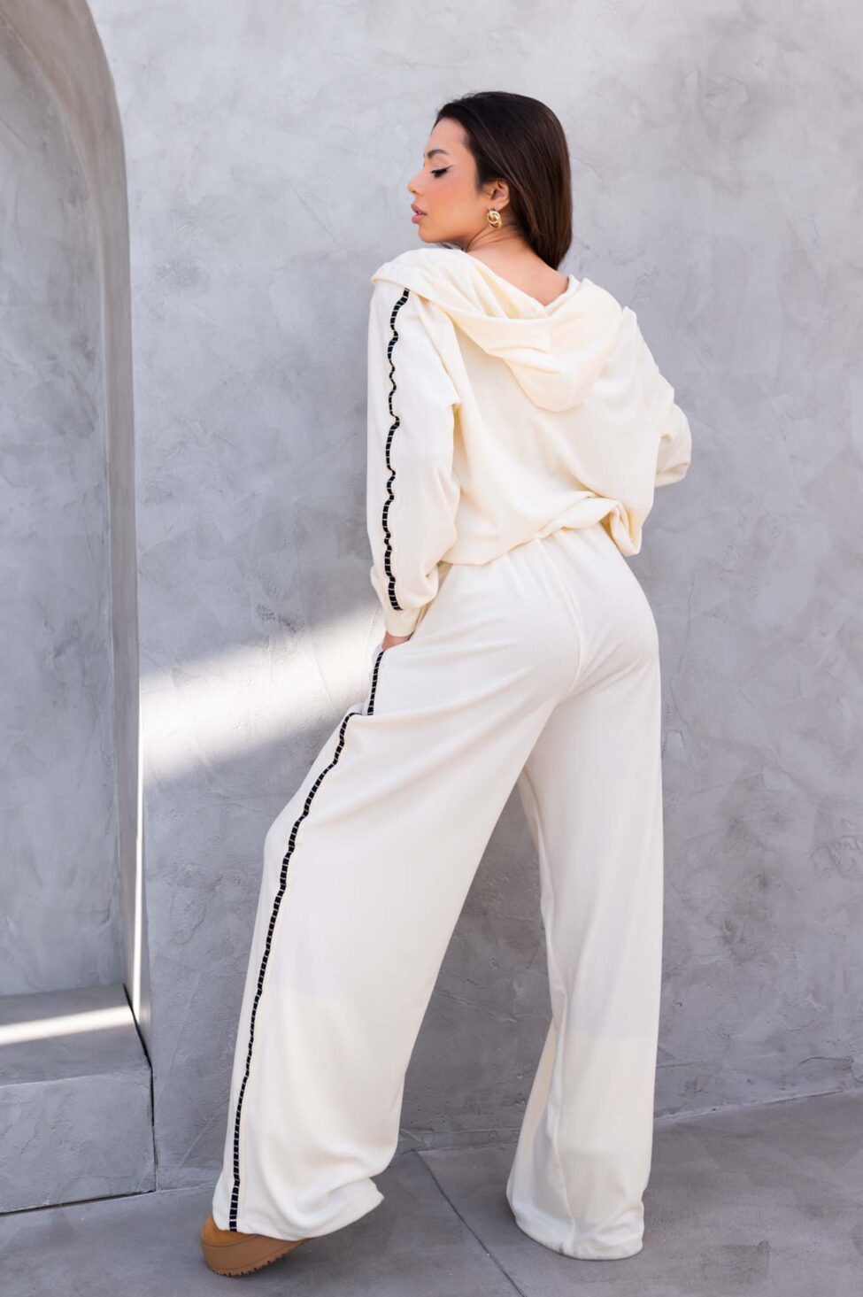 Sylvie σετ ζακέτα-παντελόνι off white - Image 3