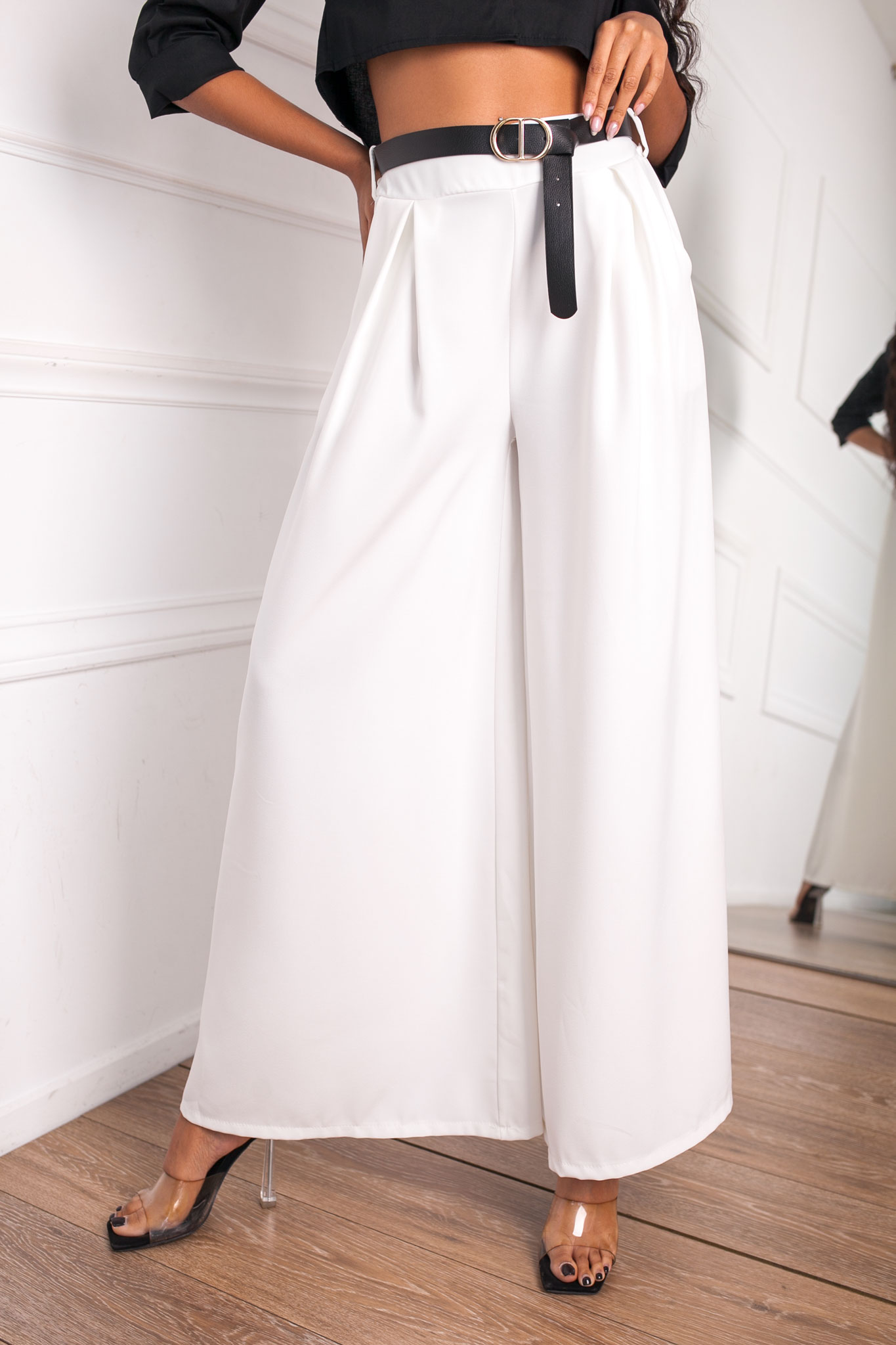 ΝΕΕΣ ΑΦΙΞΕΙΣ Elysee υφασμάτινο παντελόνι με ζώνη λευκό