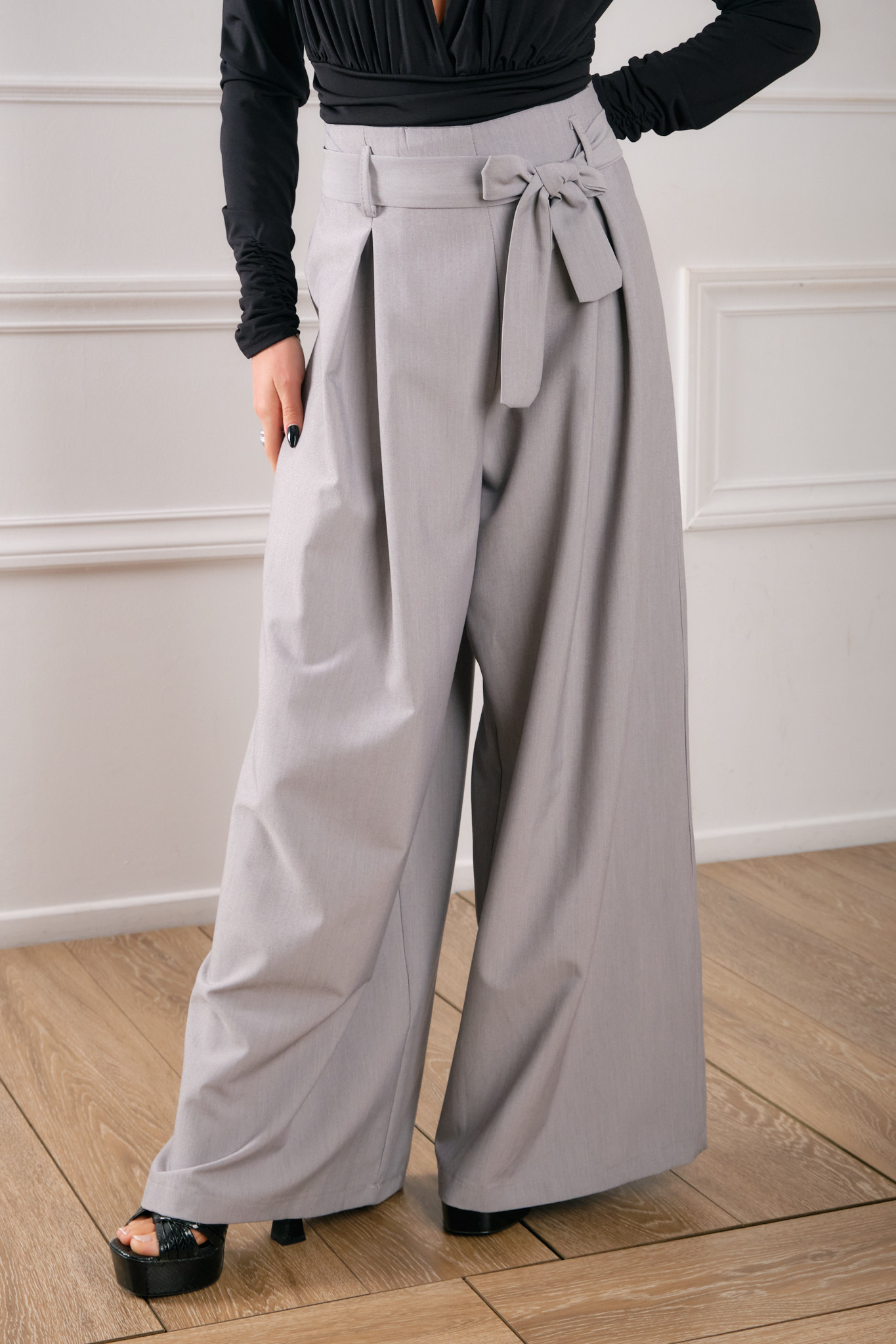 SALES Illyria υφασμάτινο παντελόνι γκρι