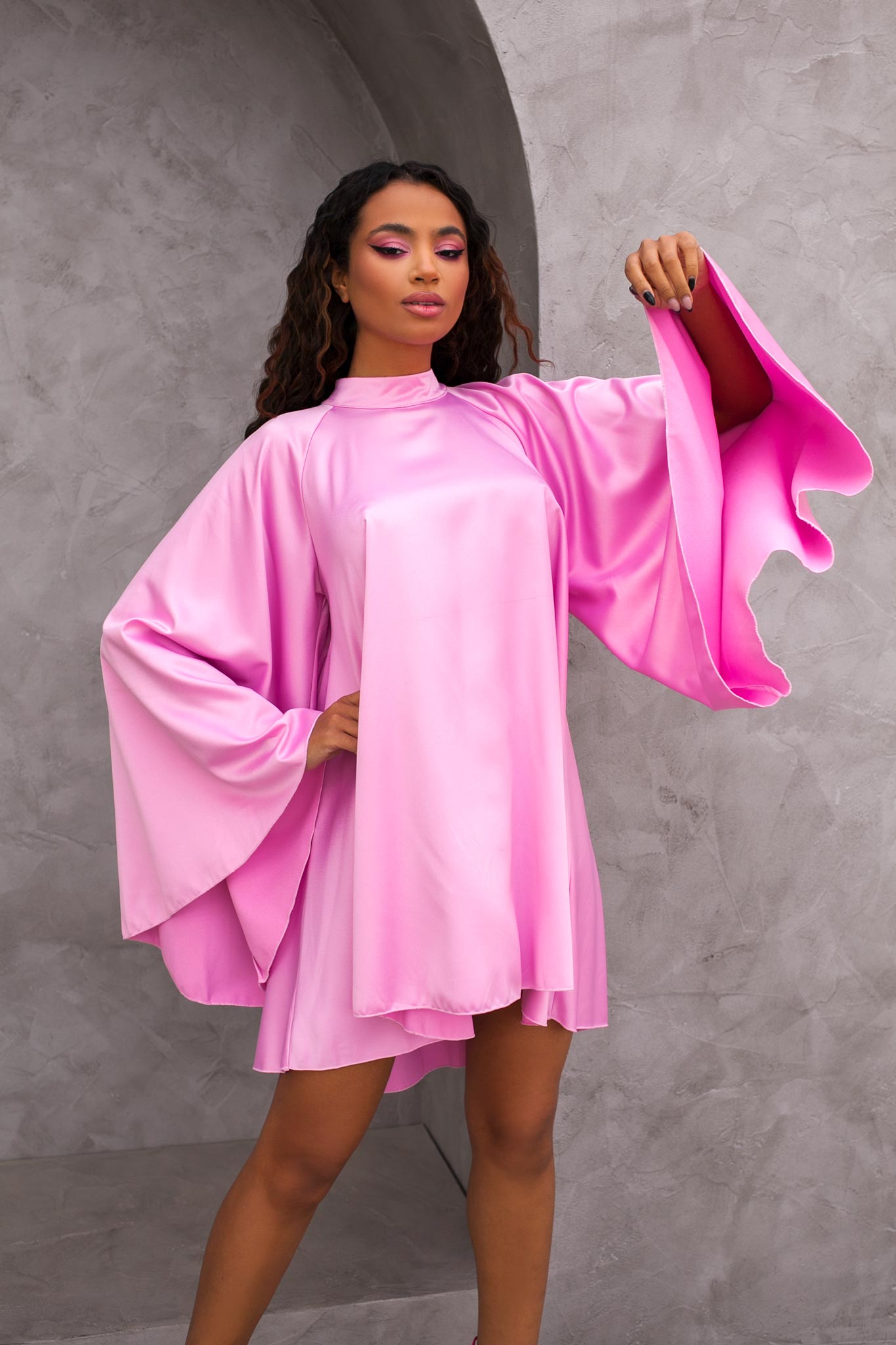 ΓΑΜΟΣ / ΒΑΠΤΙΣΗ Princess μίνι φόρεμα εξώπλατο με όψη σατέν ροζ