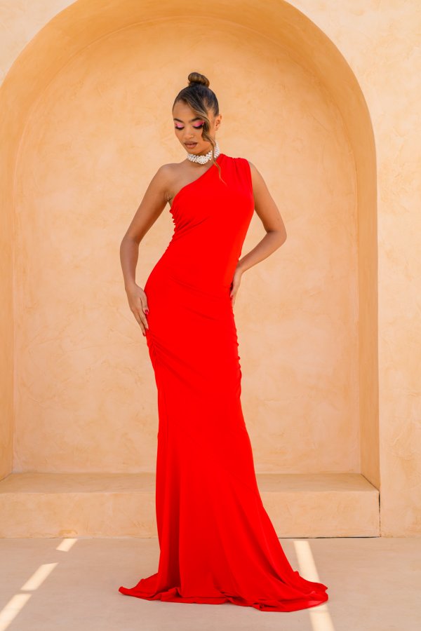 Gatlin μακρύ φόρεμα με έναν ώμο κόκκινο