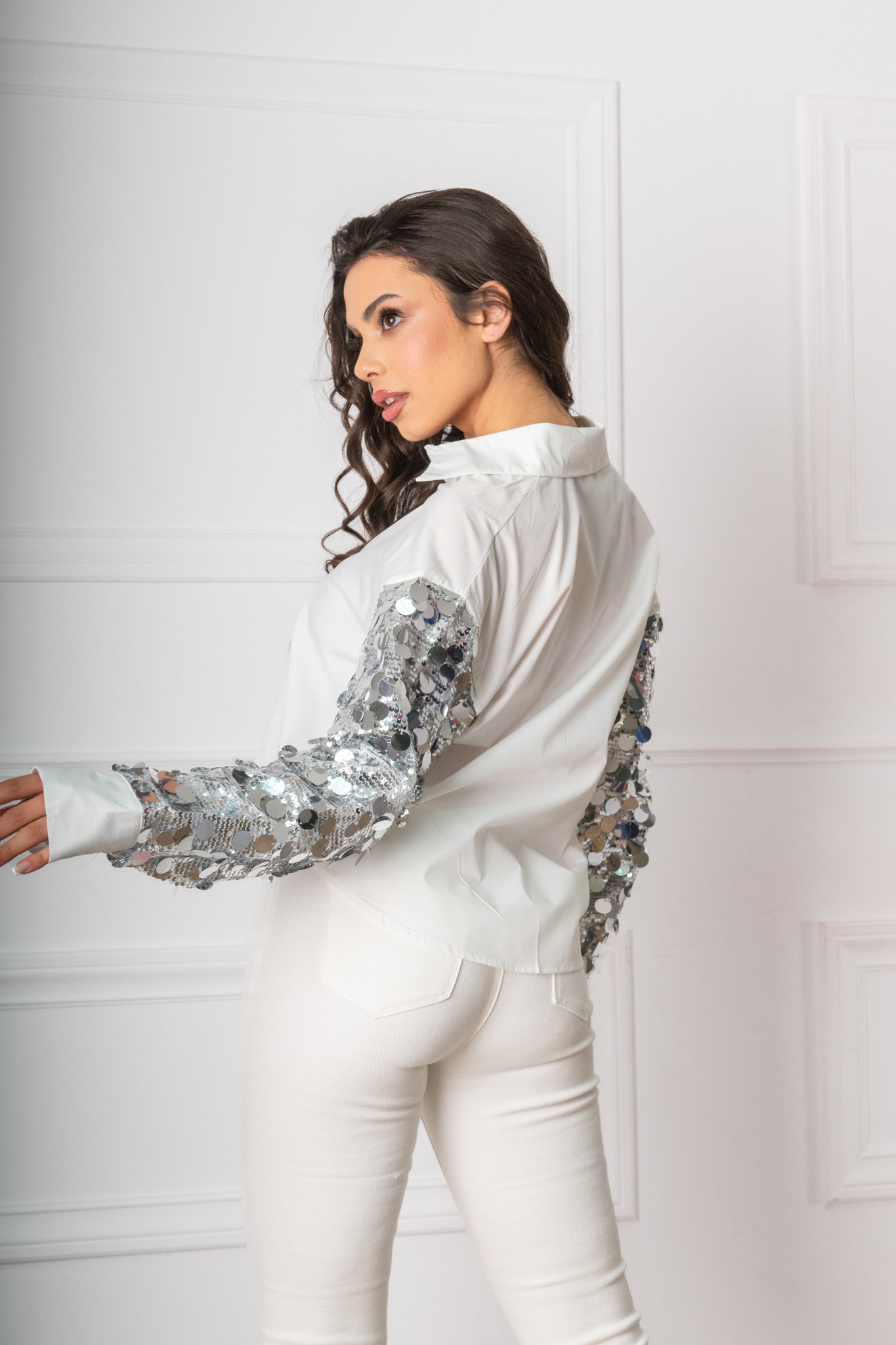 ΤΟΠ Livia πουκάμισο με παγιέτες στα μανίκια λευκό