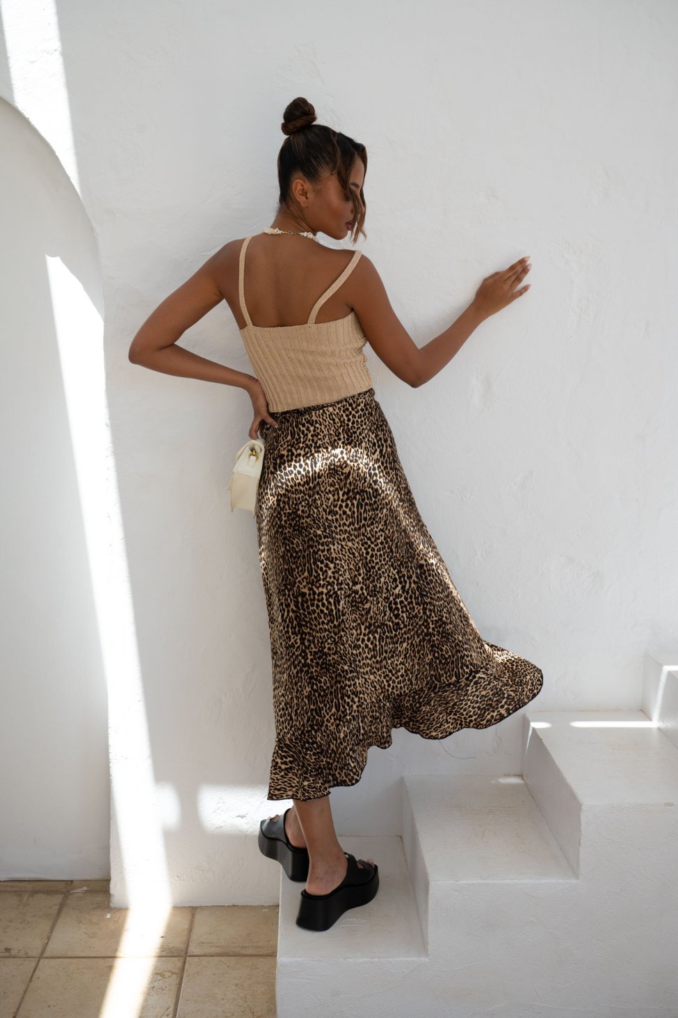 Anemone crochet crop top μπεζ