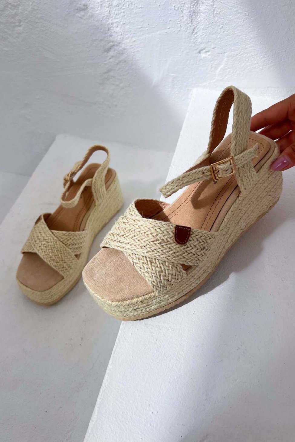 Darcie flatforms μπεζ