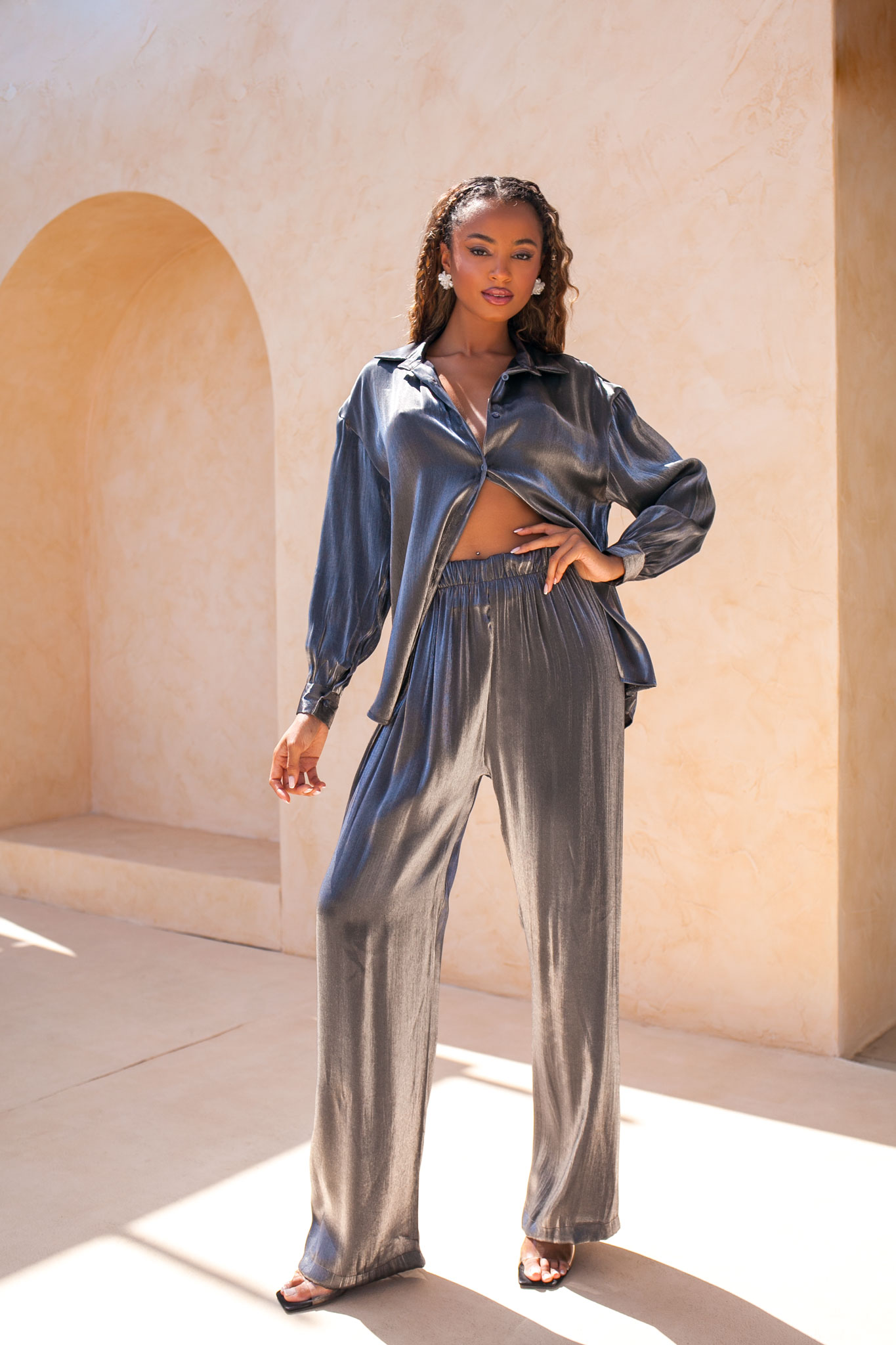 Satya σετ πουκάμισο-παντελόνι με γυαλιστερή όψη γκρι Satya σετ πουκάμισο-παντελόνι με γυαλιστερή όψη γκρι - Image 1