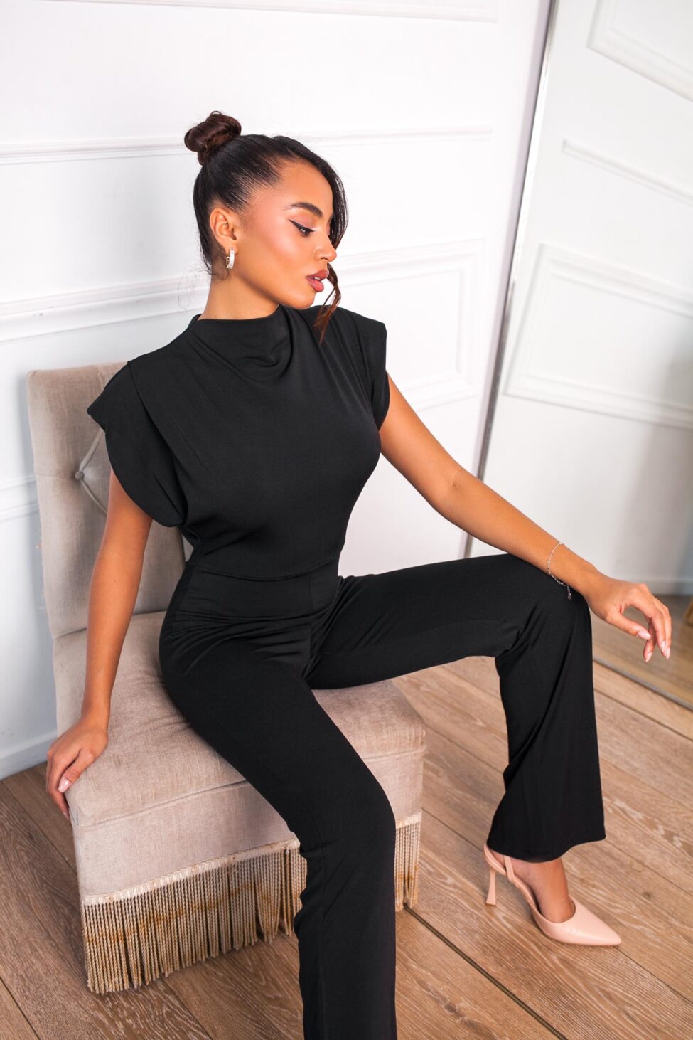 Isoke ολόσωμη φόρμα με βάτες μαύρο - Image 2