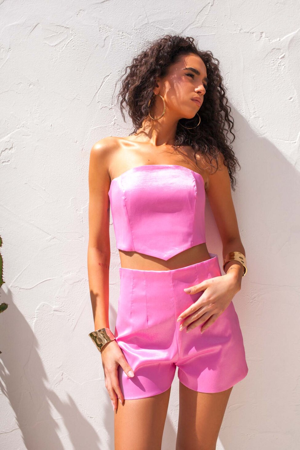 Garda crop top στράπλες από ταφτά φούξια