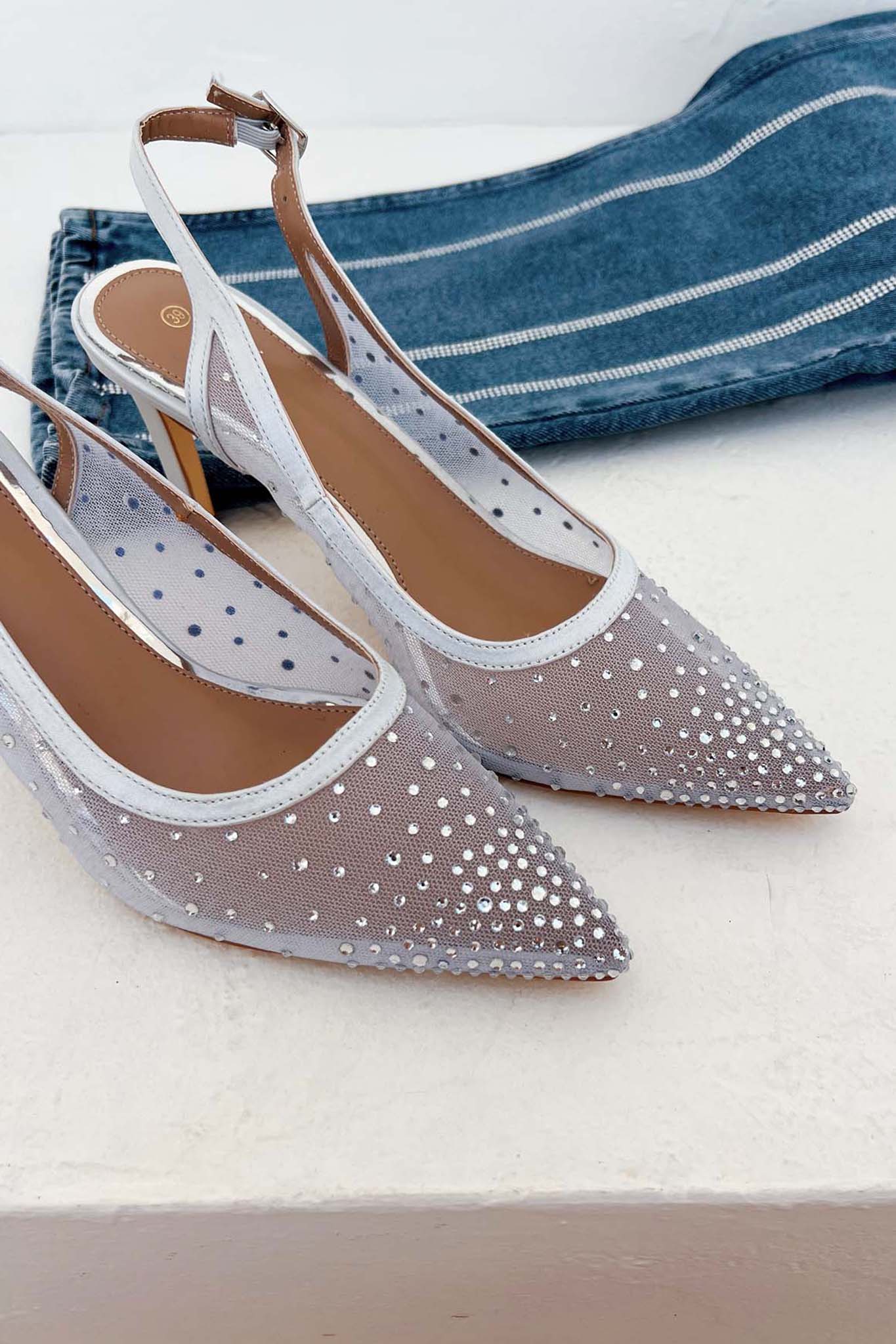 ΝΕΕΣ ΑΦΙΞΕΙΣ Frill slingback γόβα με διαφάνεια και strass ασημί