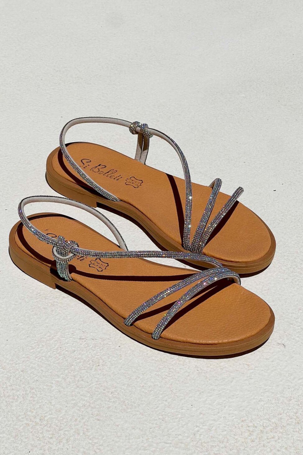 Halki flat σανδάλια με strass δερμάτινα ασημί