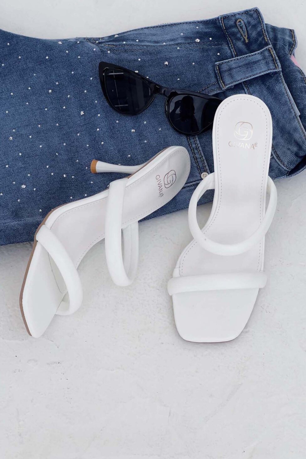 Kaori mules με λουράκια από οικολογικό δέρμα λευκό