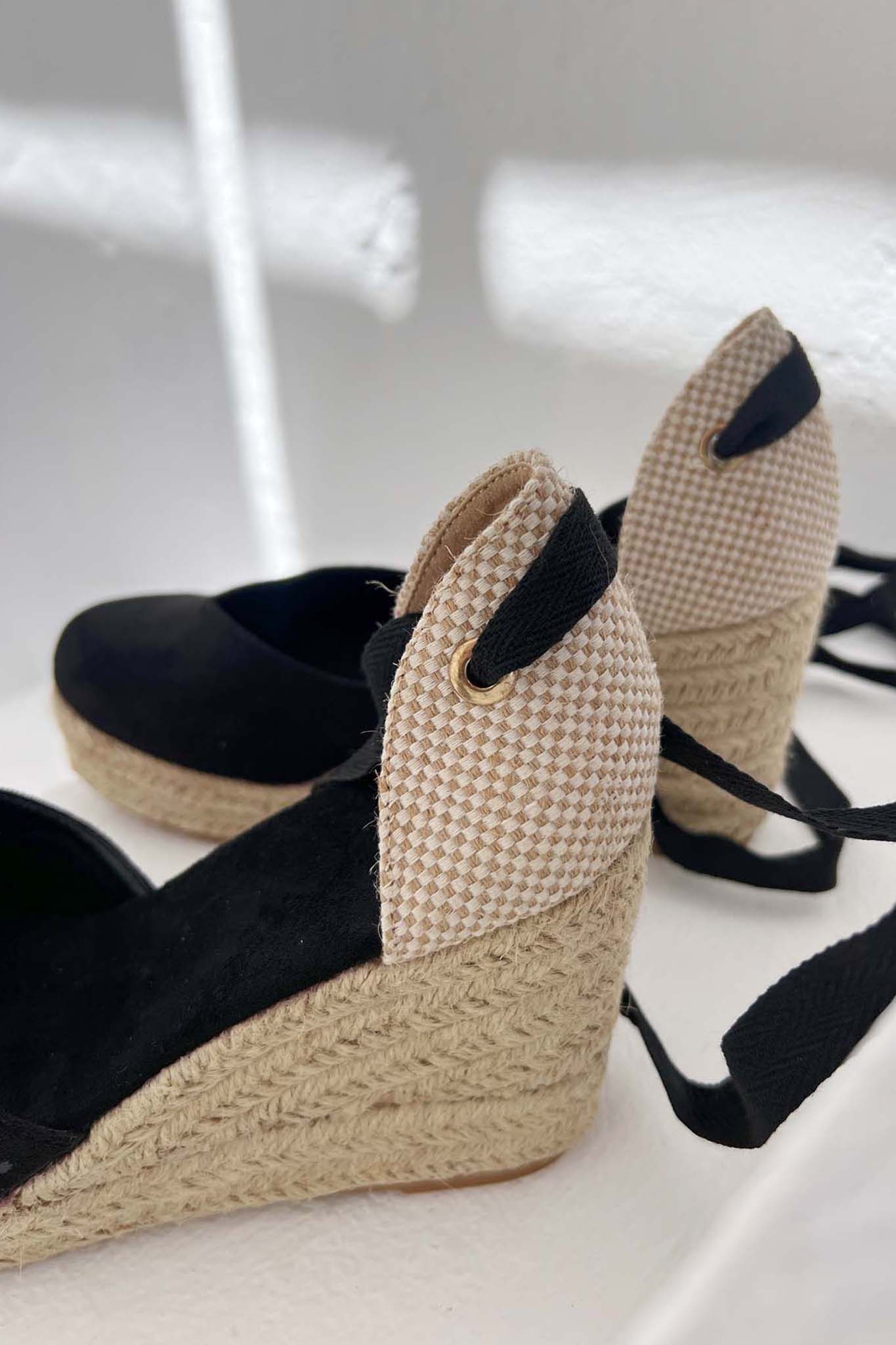 ΓΥΝΑΙΚΕΙΑ ΡΟΥΧΑ Mariliza πλατφόρμα εσπαντρίγια lace up μαύρο