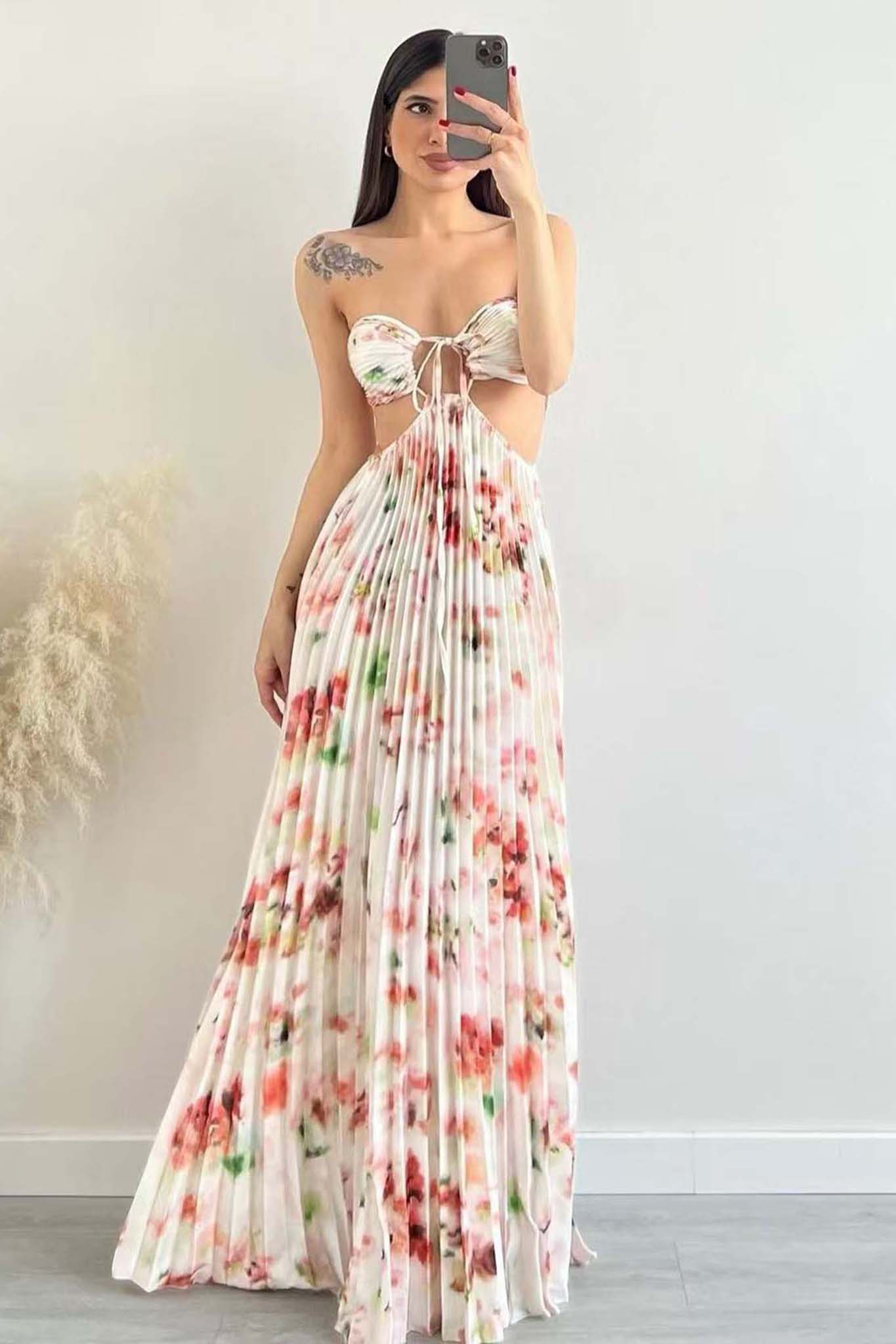 Edina μακρύ φόρεμα πλισέ φλοράλ cut out εκρού Edina μακρύ φόρεμα πλισέ φλοράλ cut out εκρού - Image 1