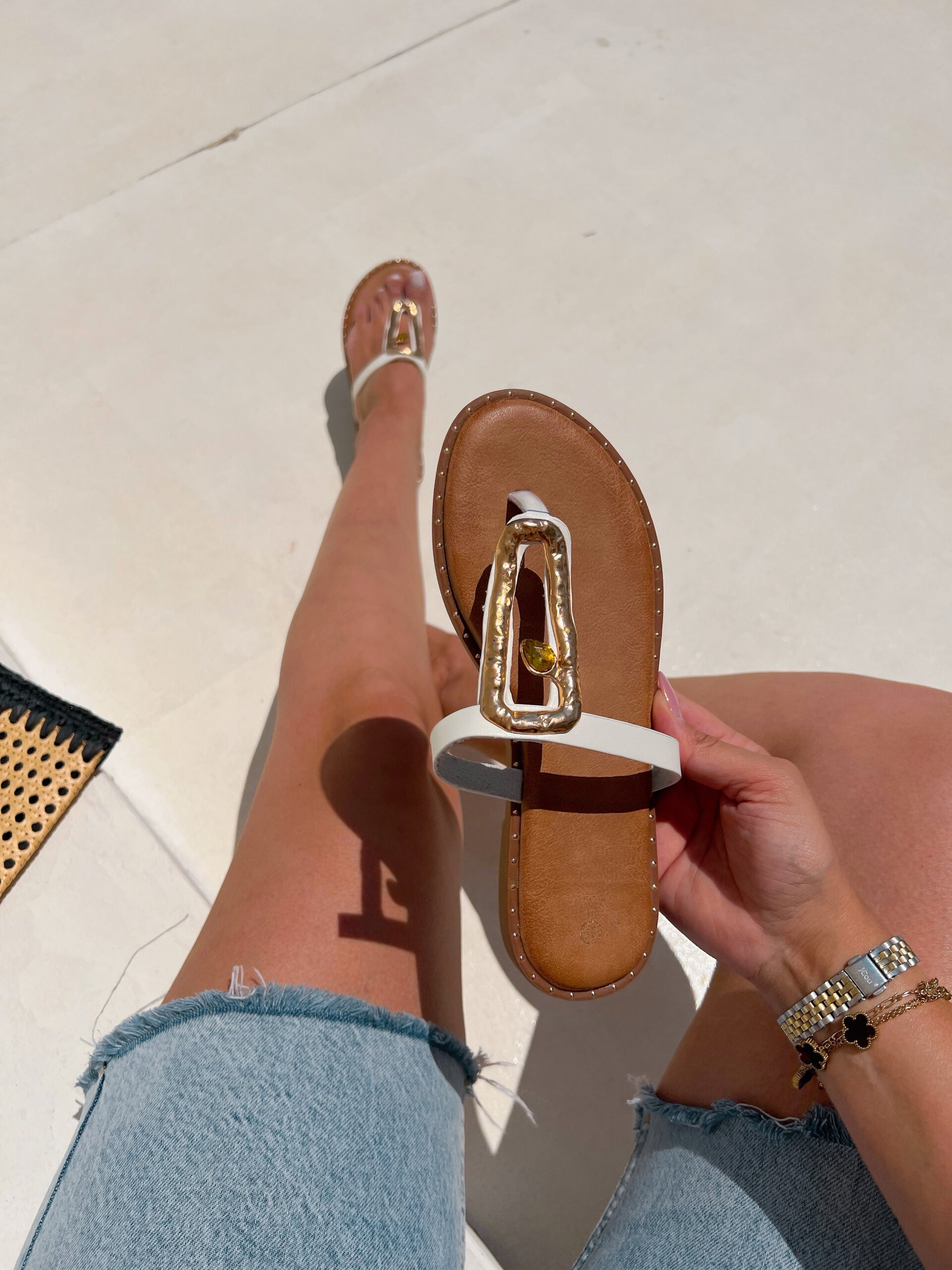 ΝΕΕΣ ΑΦΙΞΕΙΣ Elise flat σανδάλια λευκό