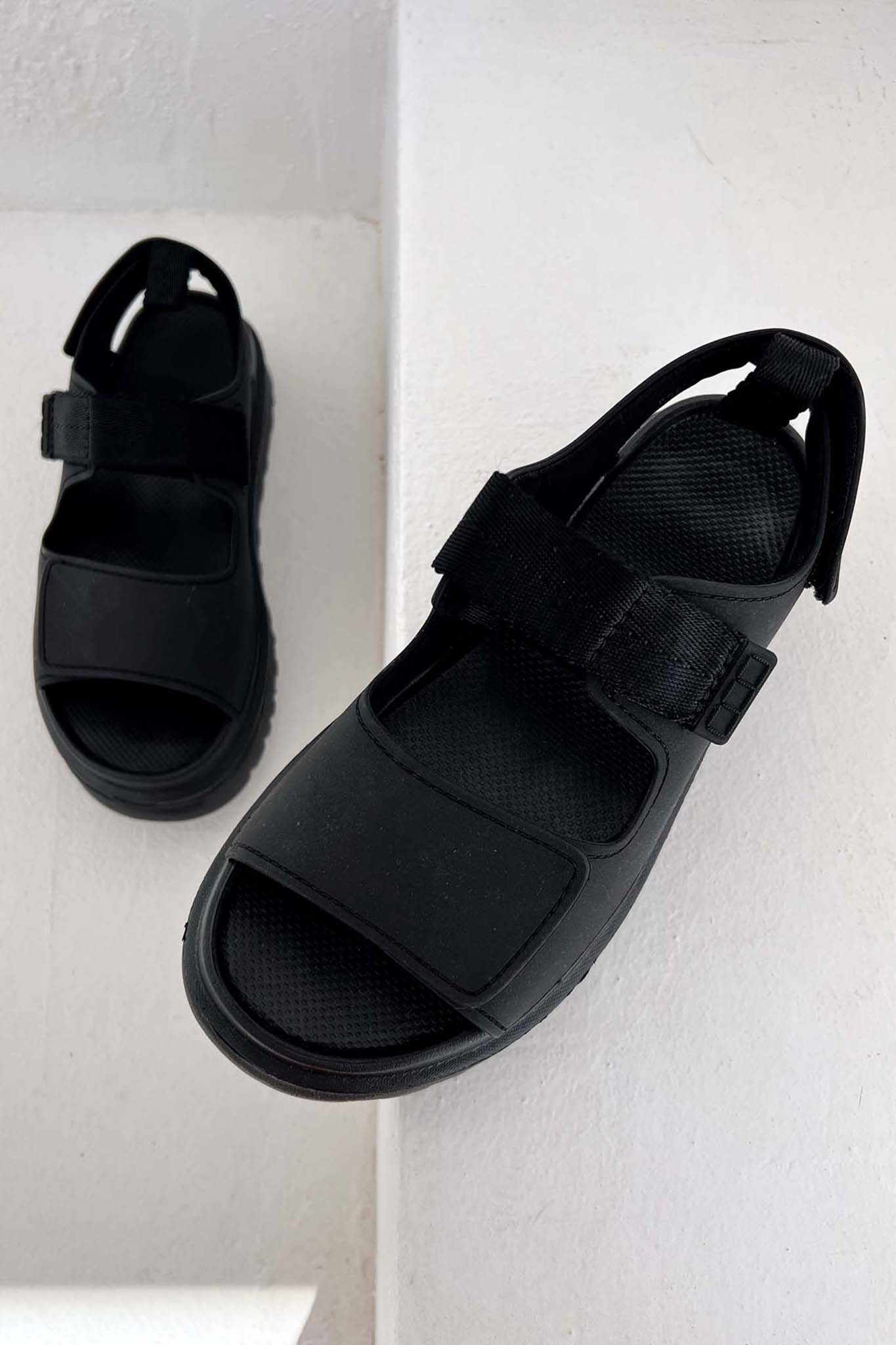 Galvan flatforms δερμάτινα με σκρατς μαύρο