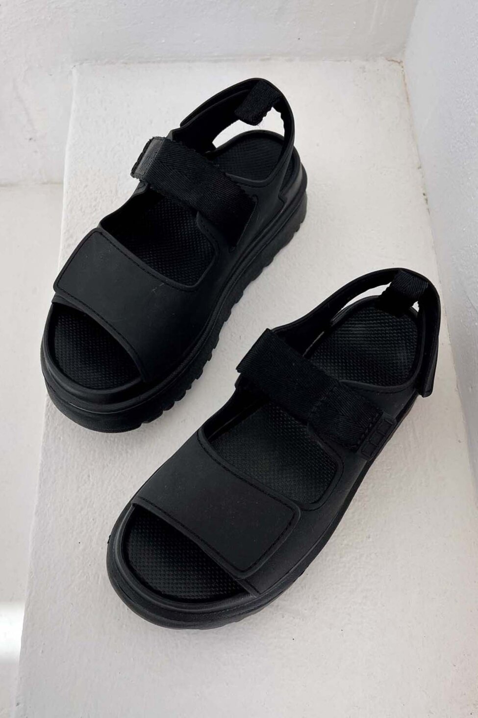 Galvan flatforms δερμάτινα με σκρατς μαύρο