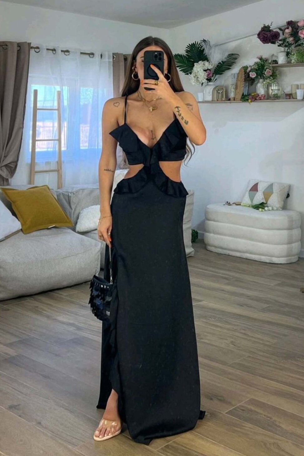 Lisa φόρεμα μακύ cut out με όψη σατέν μαύρο