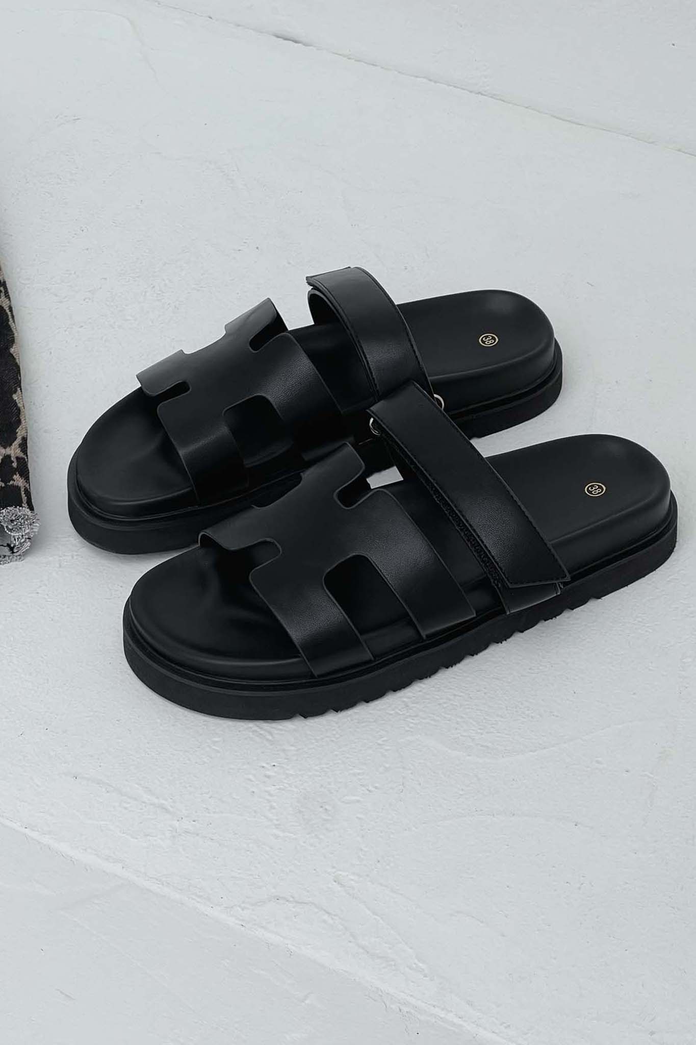 Megan flatforms από οικολογικό δέρμα μαύρο