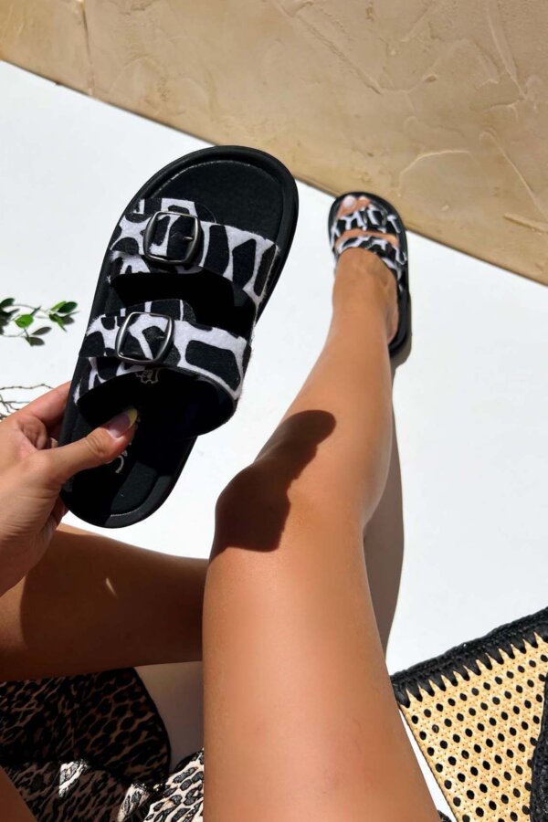 ΠΑΠΟΥΤΣΙΑ Wild flatforms cow