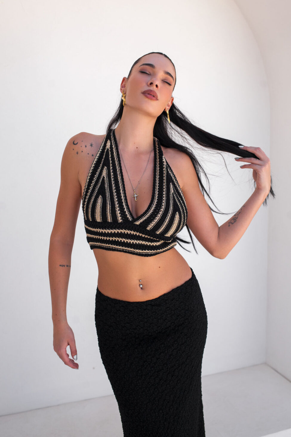 Akira crop top lurex πλεκτό μαύρο - Image 2