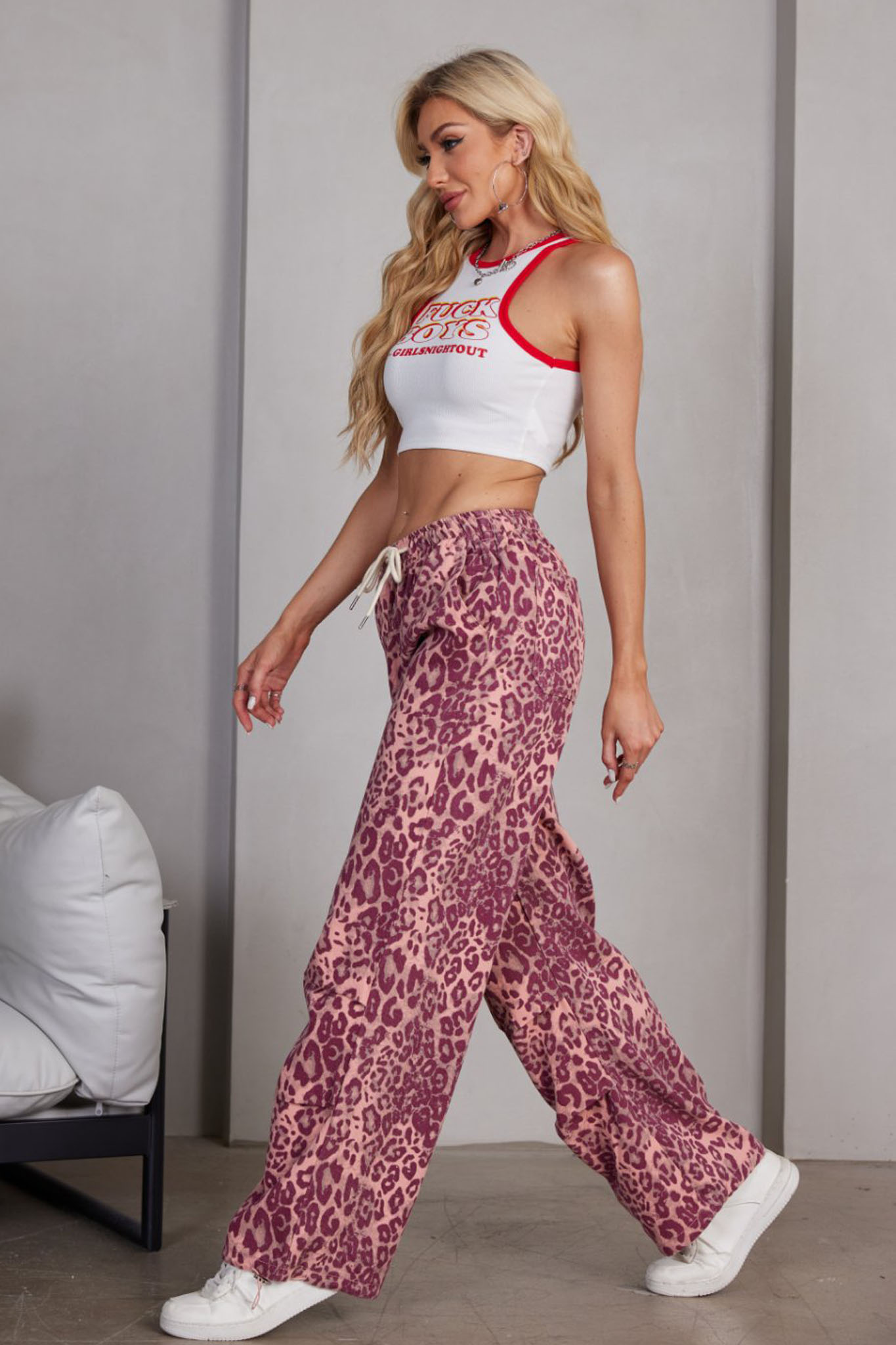 Catalogue τζιν παντελόνι με leopar print ροζ - Image 2