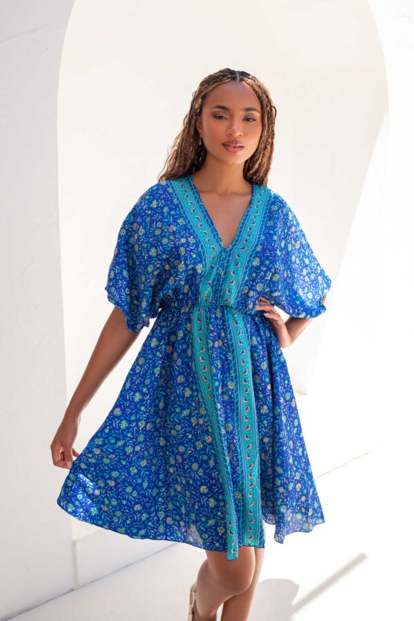 ΝΕΕΣ ΑΦΙΞΕΙΣ Pamela μίνι φόρεμα boho μπλε