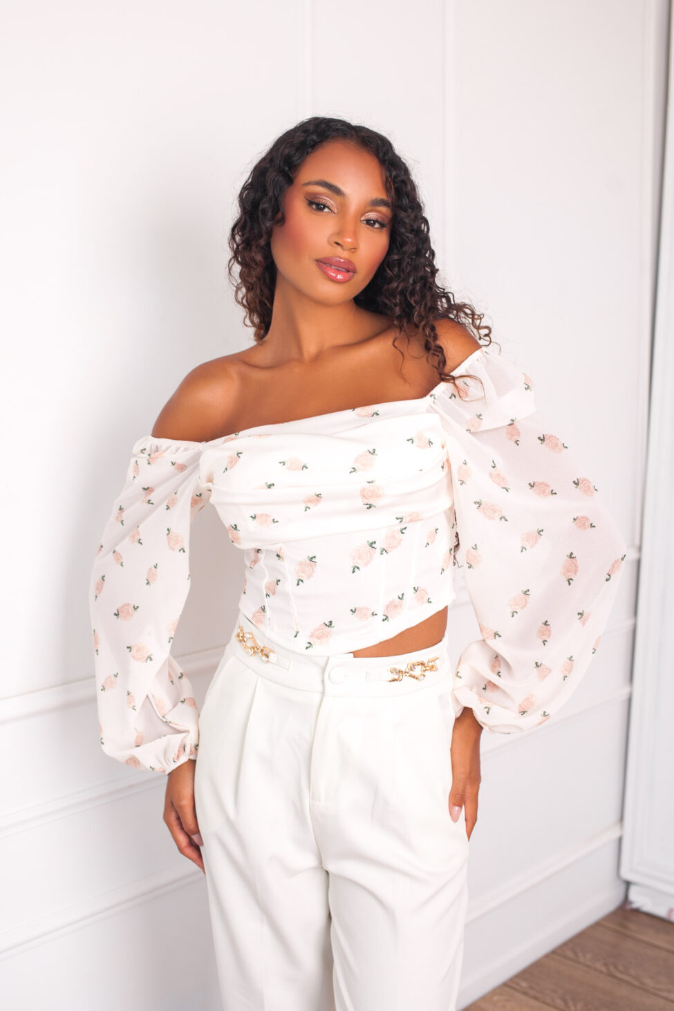 Groufit crop top φλοράλ εκρού - Image 1