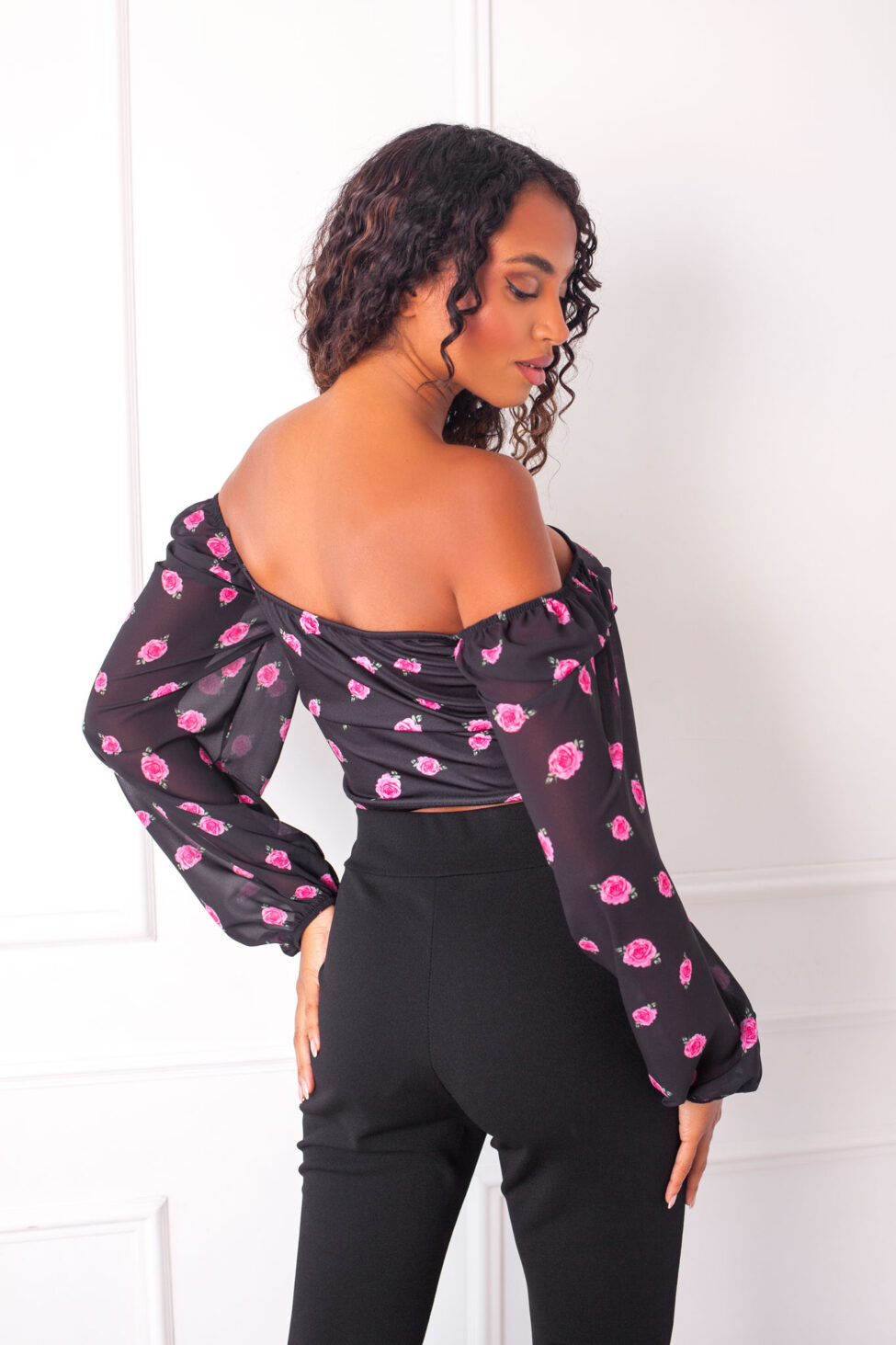 Groufit crop top φλοράλ μαύρο - Image 2