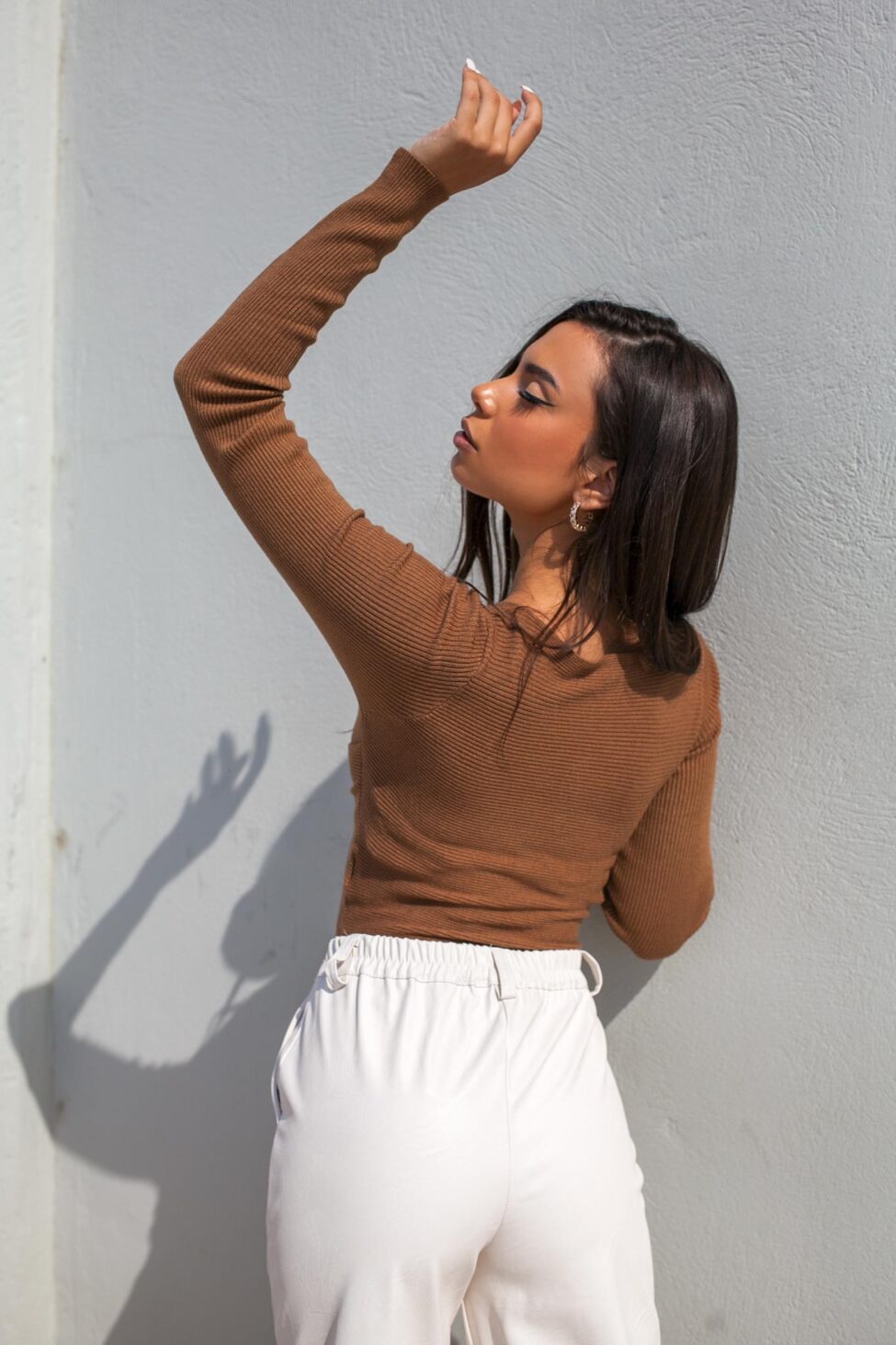 Clio τοπ πλεκτό ριπ μακρυμάνικο καφέ - Image 4