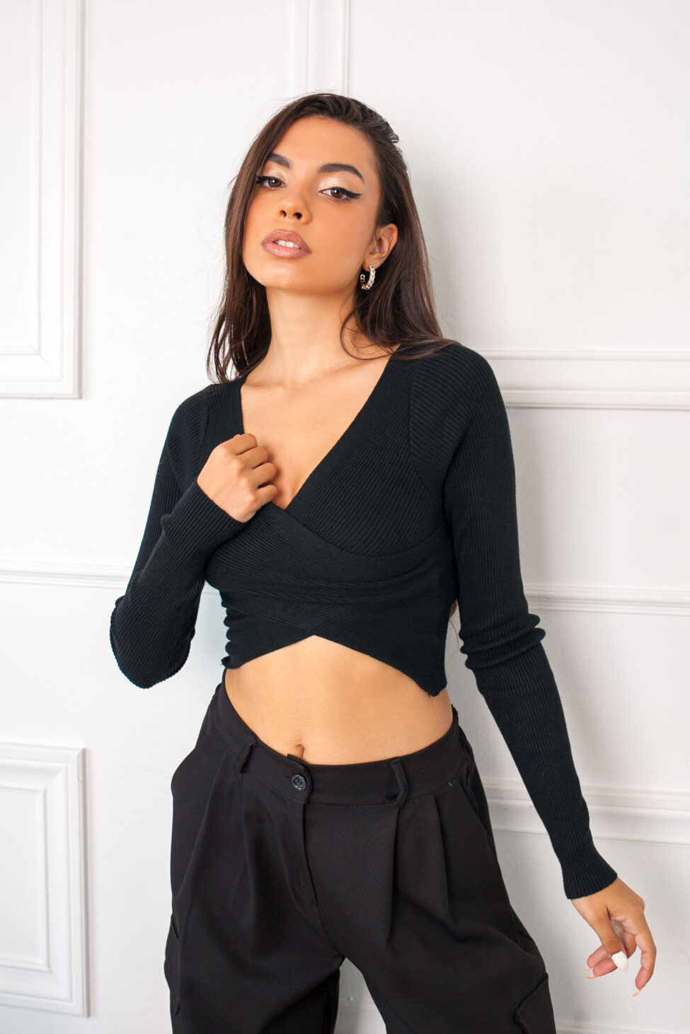 Clio τοπ πλεκτό ριπ μακρυμάνικο μαύρο - Image 3