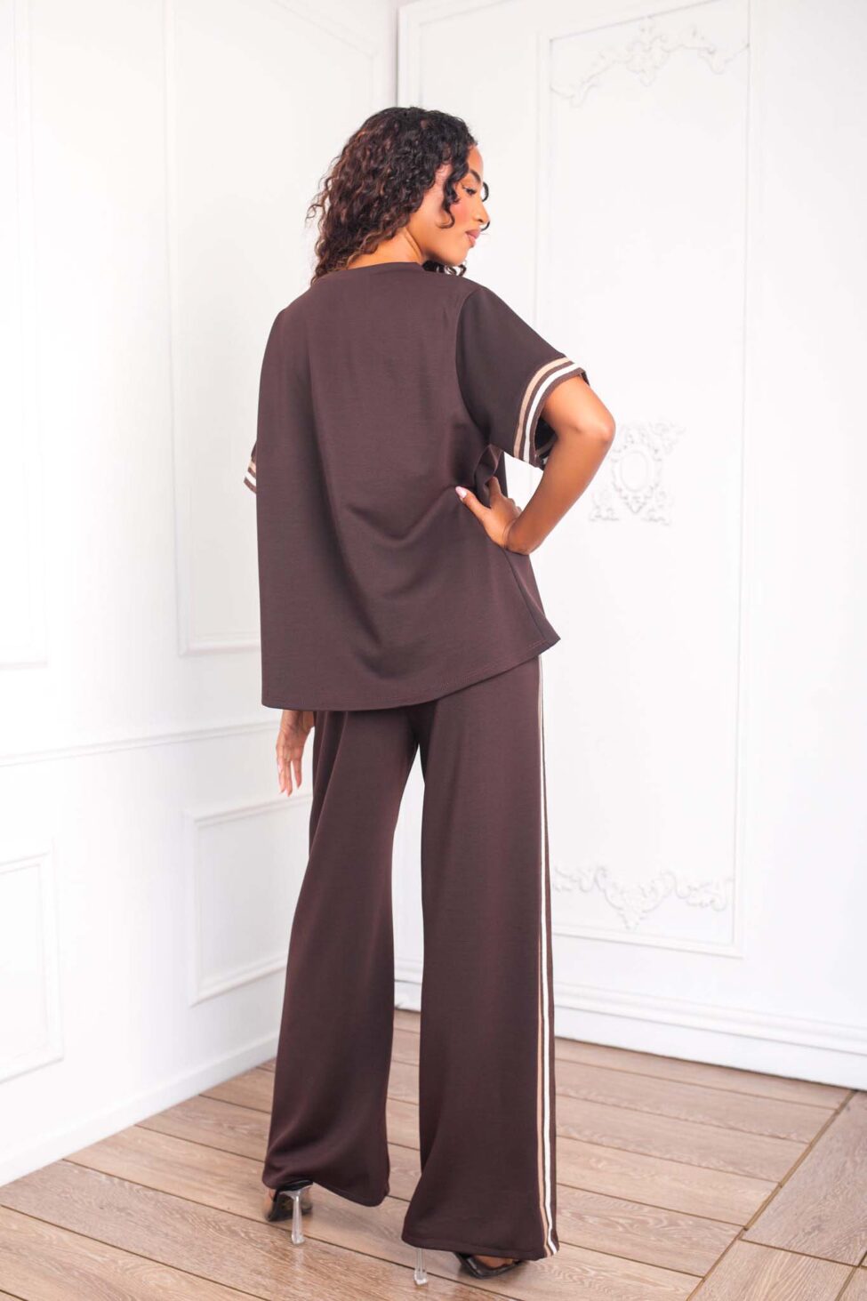 Evella σετ μπλούζα παντελόνι καφέ - Image 3