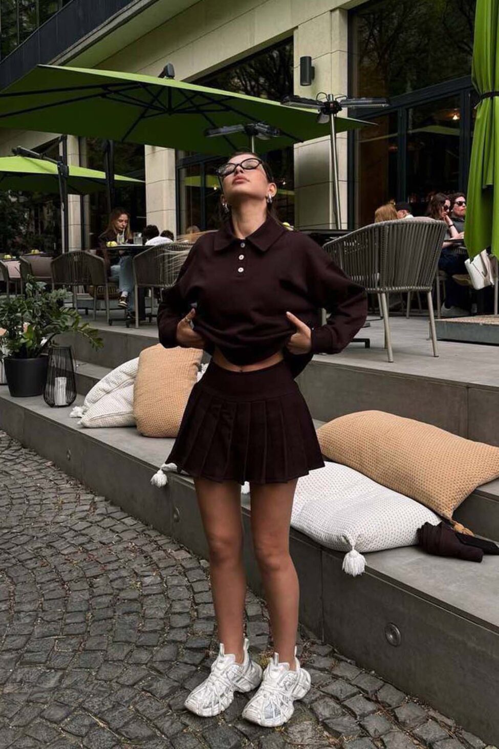 Kyvessa σετ φούστα τοπ καφέ - Image 4