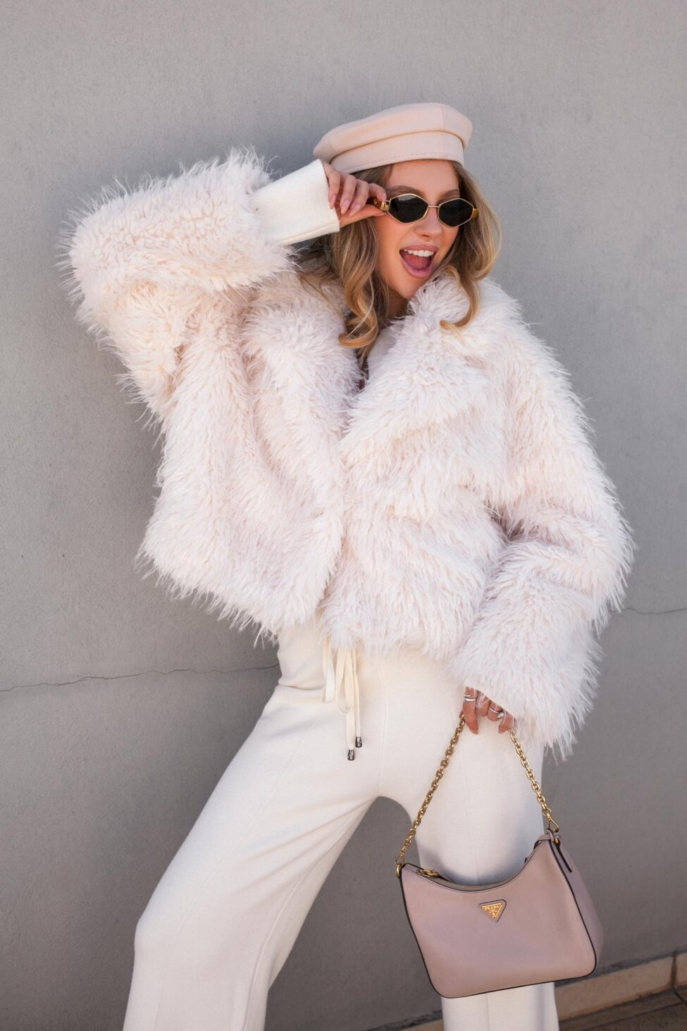 Passive κοντή οικολογική γούνα εκρού - Image 6