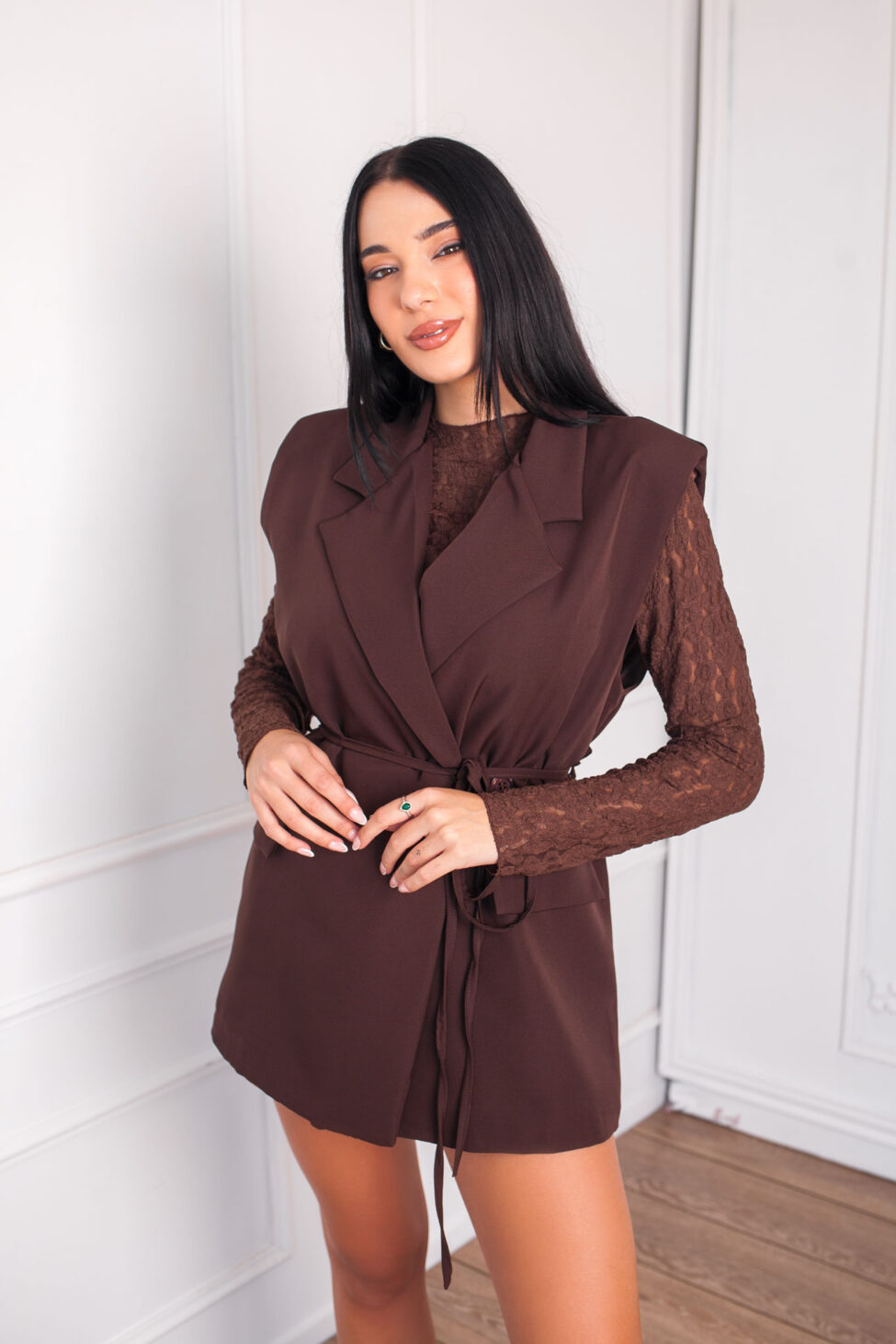 Tiana γιλέκο με ζωνάκι καφέ - Image 2