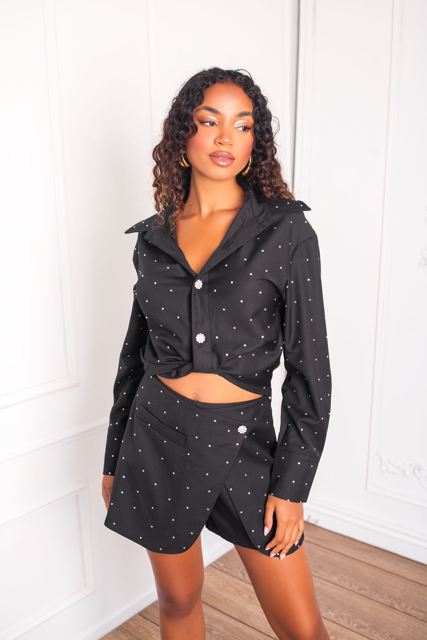 Crystal touch σετ πουκάμισο σορτς με strass μαύρο Crystal touch σετ πουκάμισο σορτς με strass μαύρο - Image 1