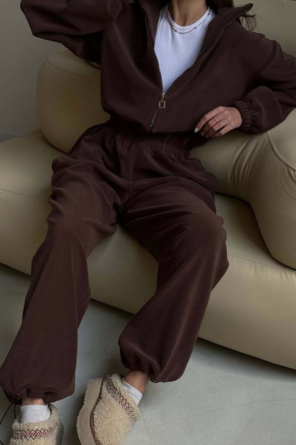 Merge ολόσωμη φόρμα φούτερ καφέ - Image 3