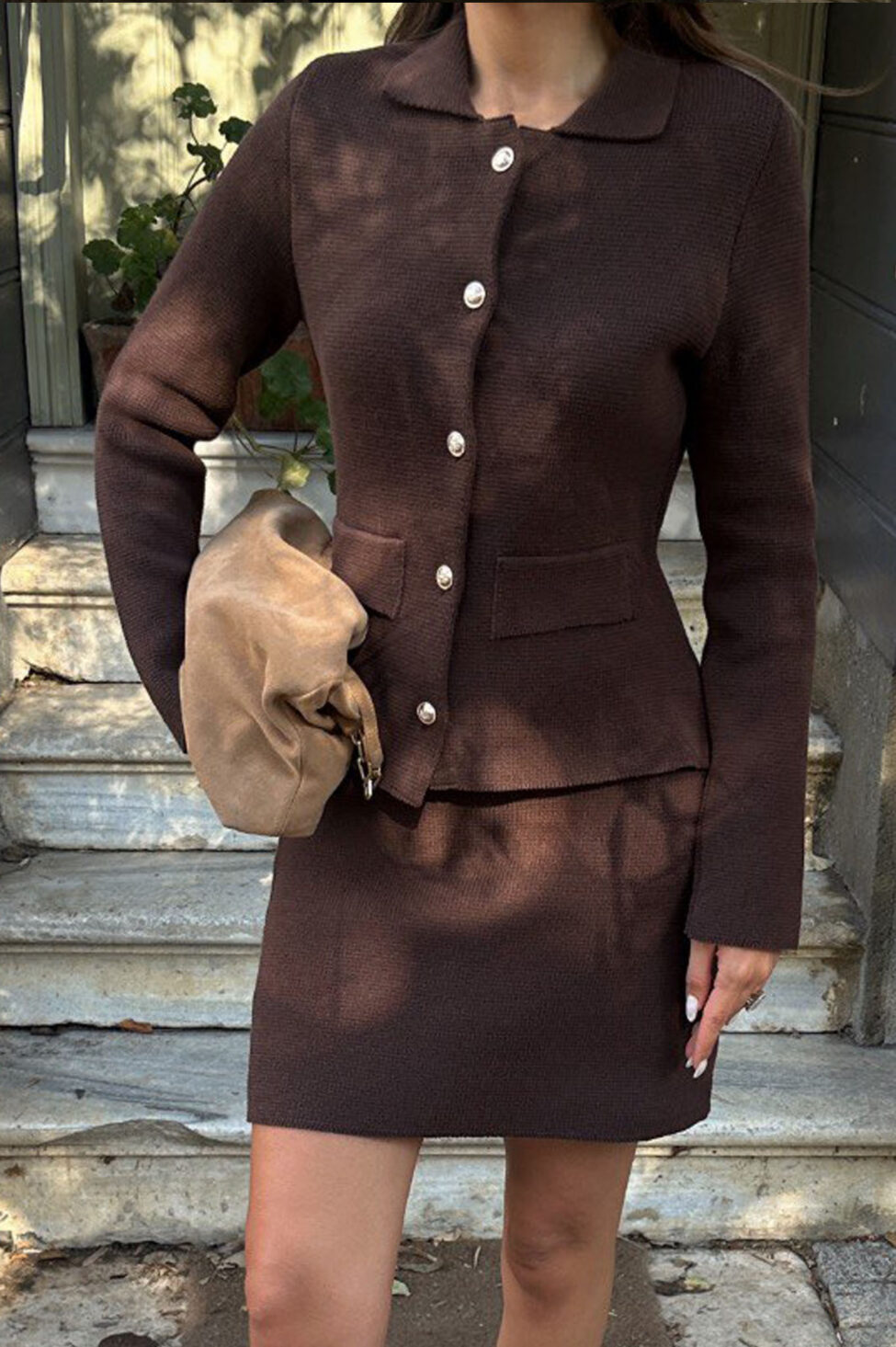 Sorbet σετ φούστα και κουμπωτό σακάκι με γιακά καφέ - Image 2