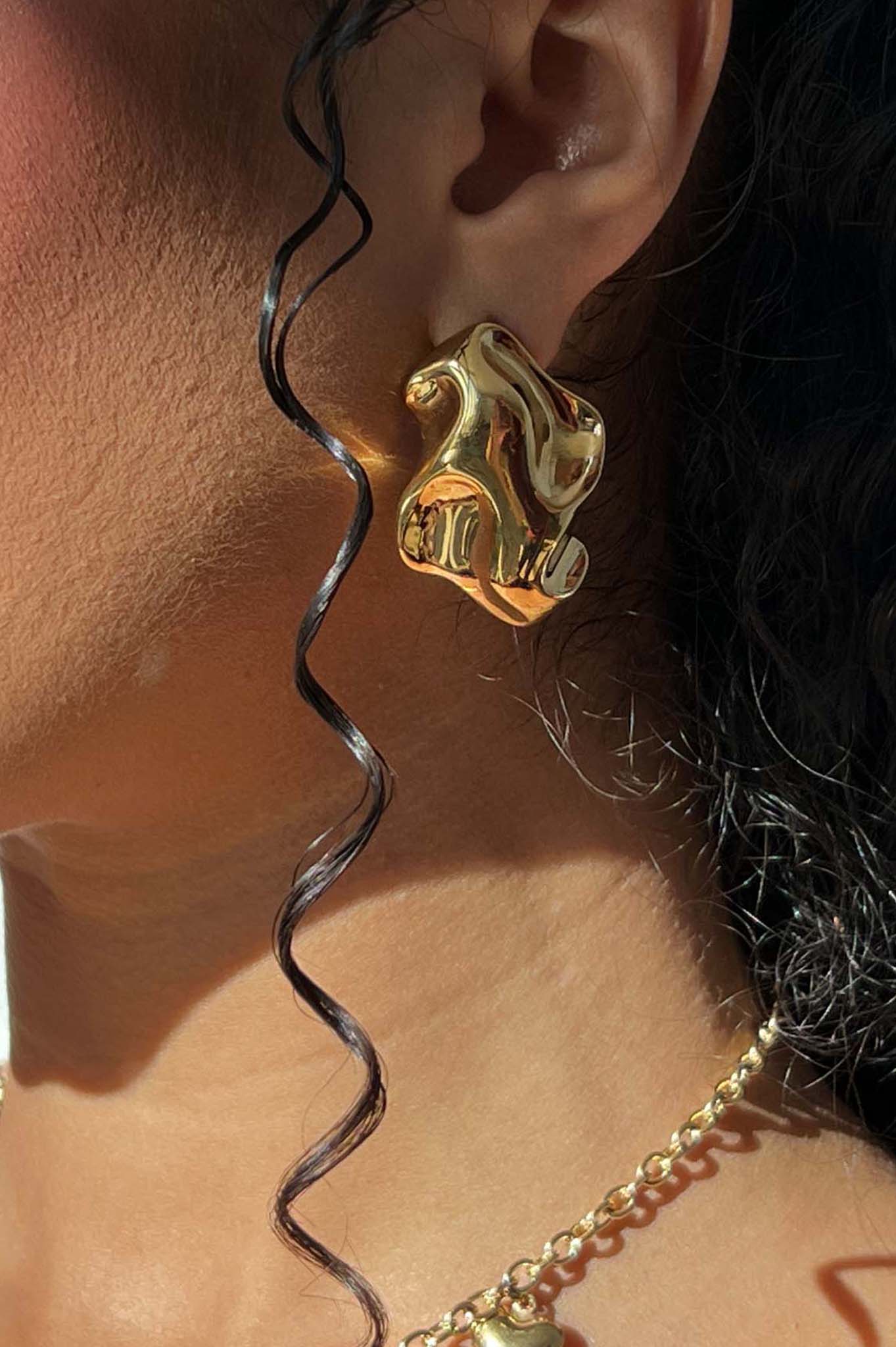 Valar σκουλαρίκια χρυσό Valar σκουλαρίκια χρυσό - Image 1