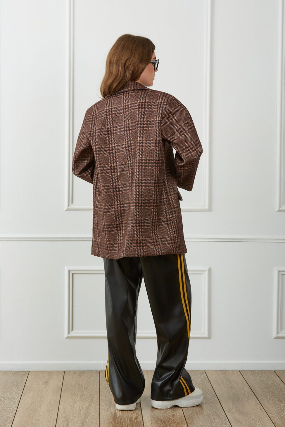 Eightball παντελόνι με ρίγες οικολογικό δέρμα μαύρο - Image 3