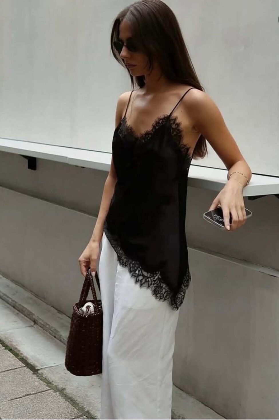 Tialen Αμάνικο Τοπ Σατινέ μαύρο - Image 2