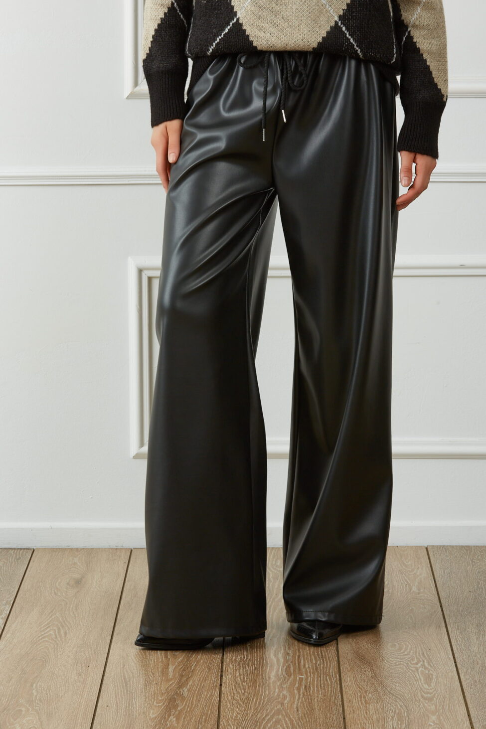 Paloma παντελόνα από οικολογικό δέρμα μαύρο - Image 2