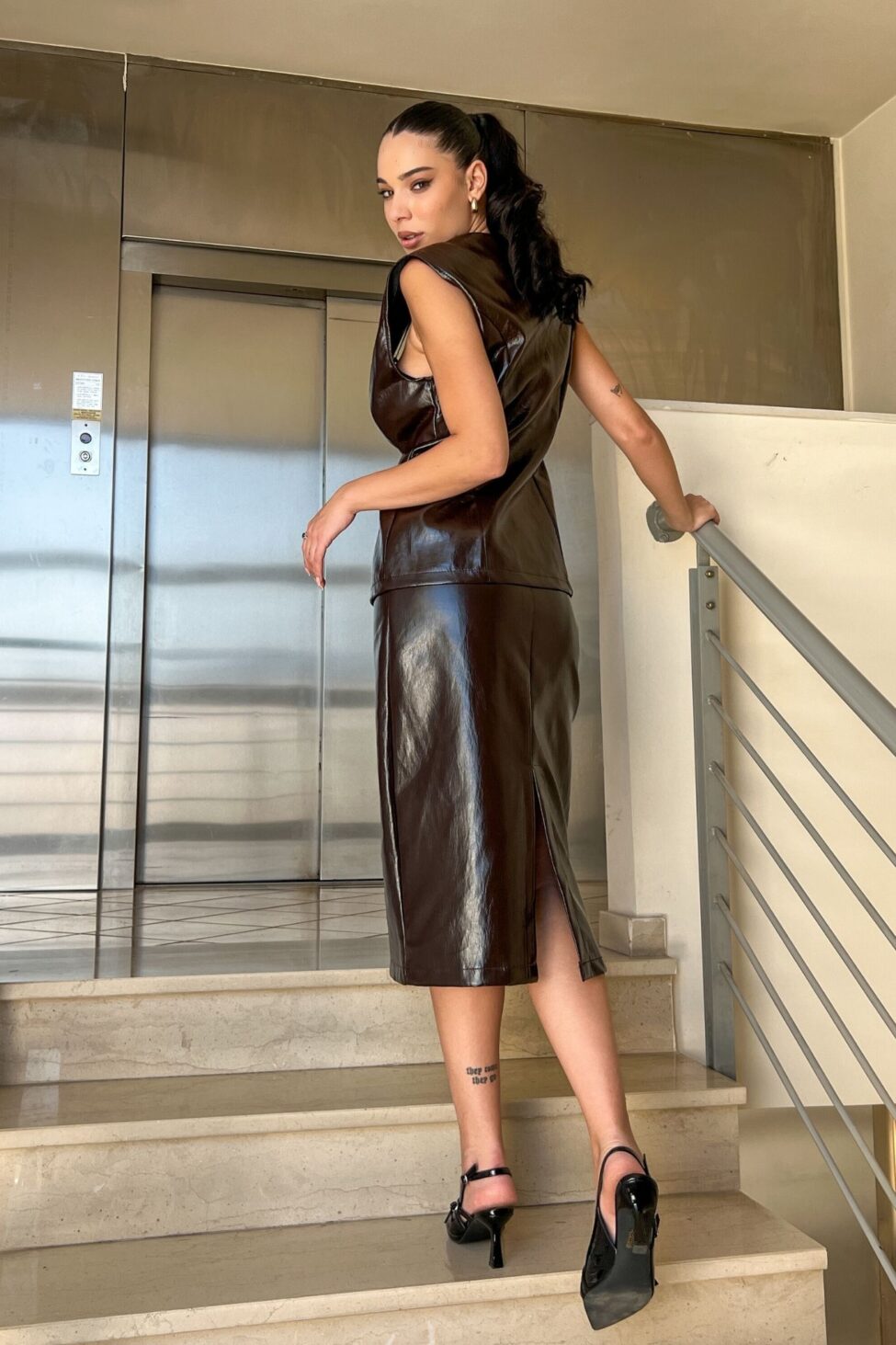 Shiam γιλέκο δερματίνη καφέ - Image 2