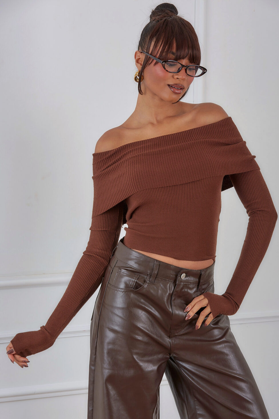 Aiden μπλούζα ριπ με ελεύθερους ώμους καφέ - Image 2