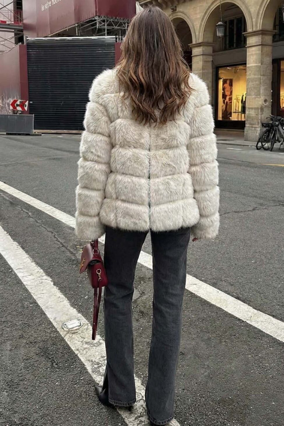 Elora γούνινο μουφάν με οριζόντια πάνελ λευκό - Image 2